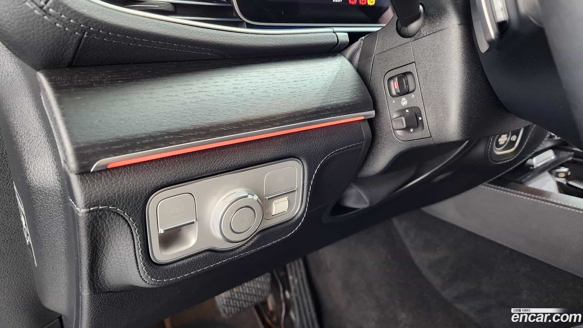 GLE-Class Mercedes-Benz 2024.4-OPTION-018