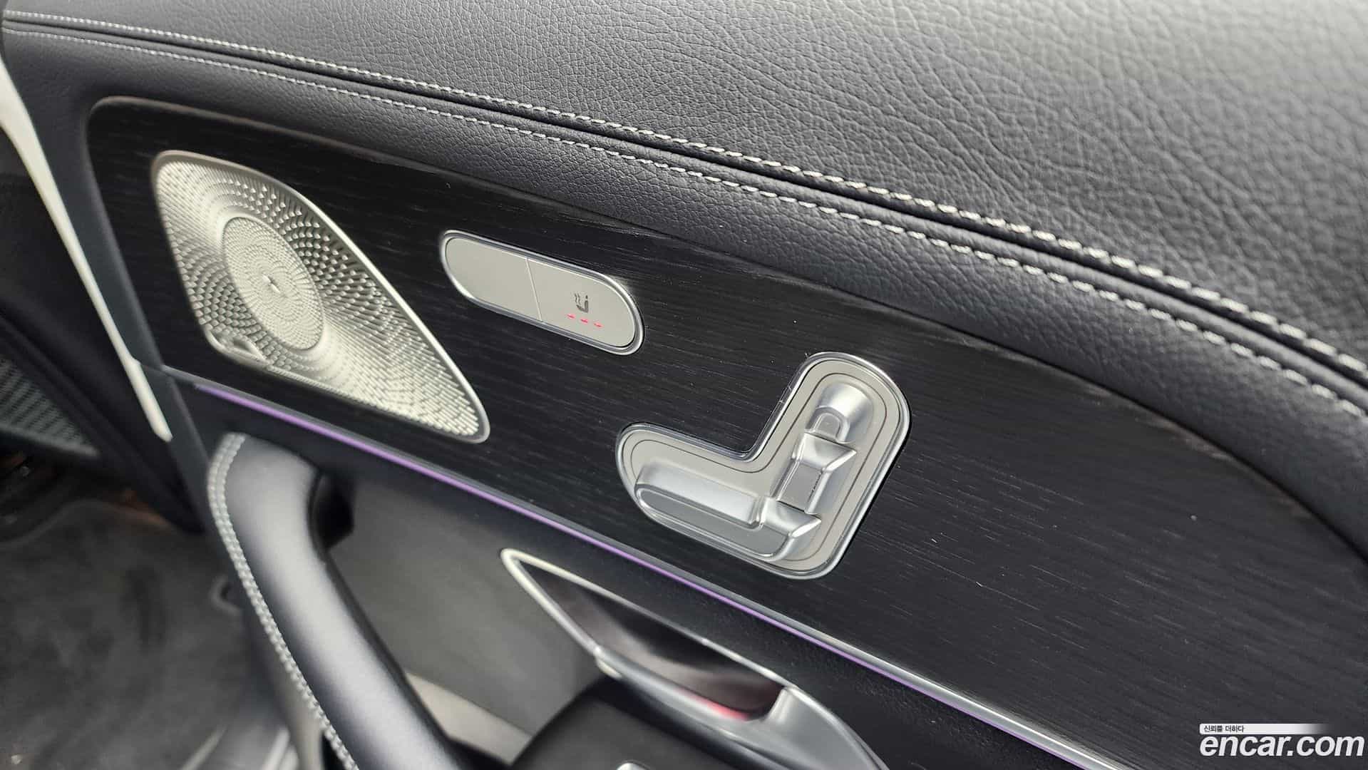 GLE-Class Mercedes-Benz 2024.4-OPTION-022