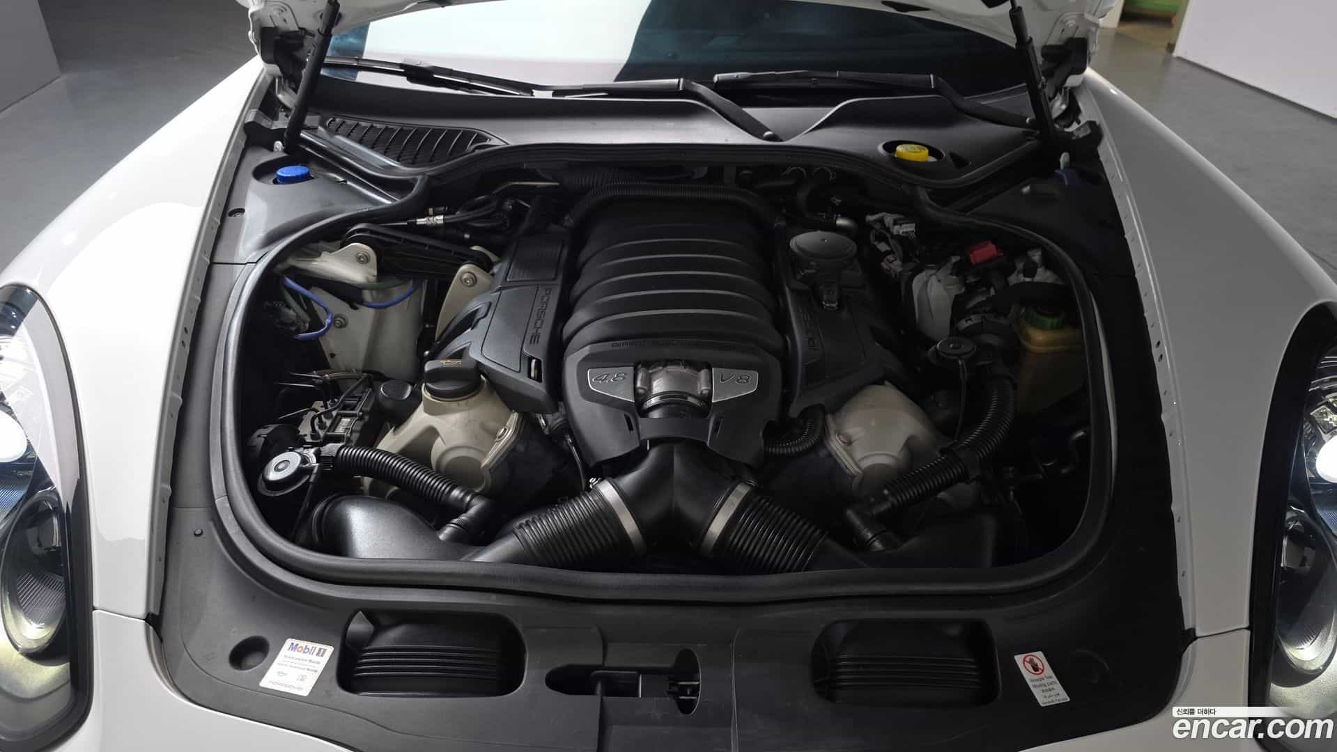 Panamera Porsche 2016.8-INNER-006