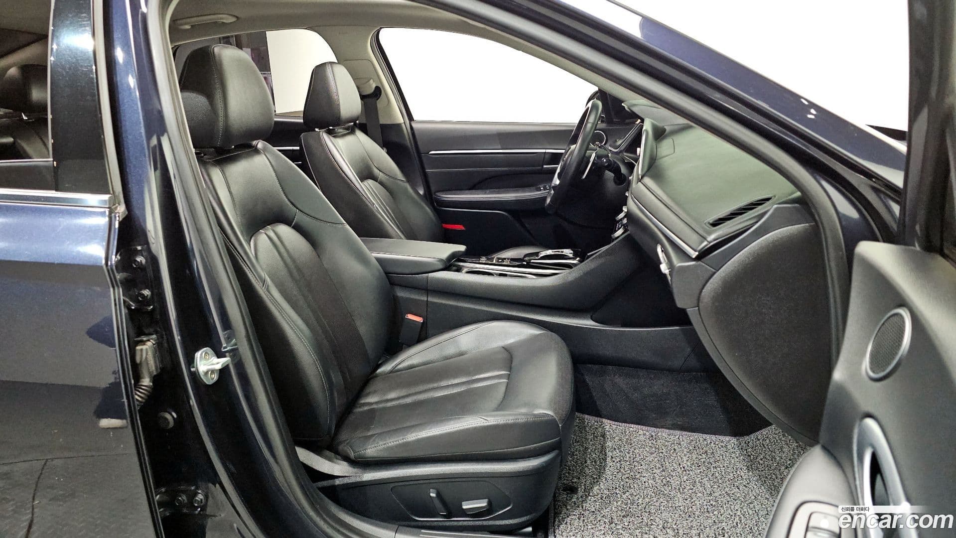 Main__Slider__Photo:Sonata Hyundai 2019.6-11