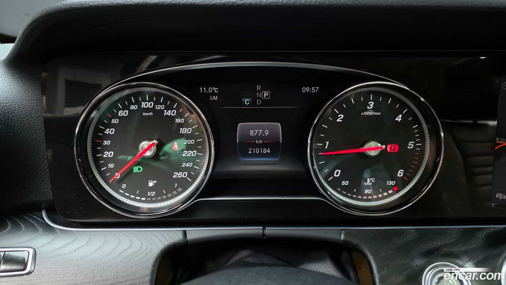 E-Class Mercedes-Benz 2019.9-INNER-008