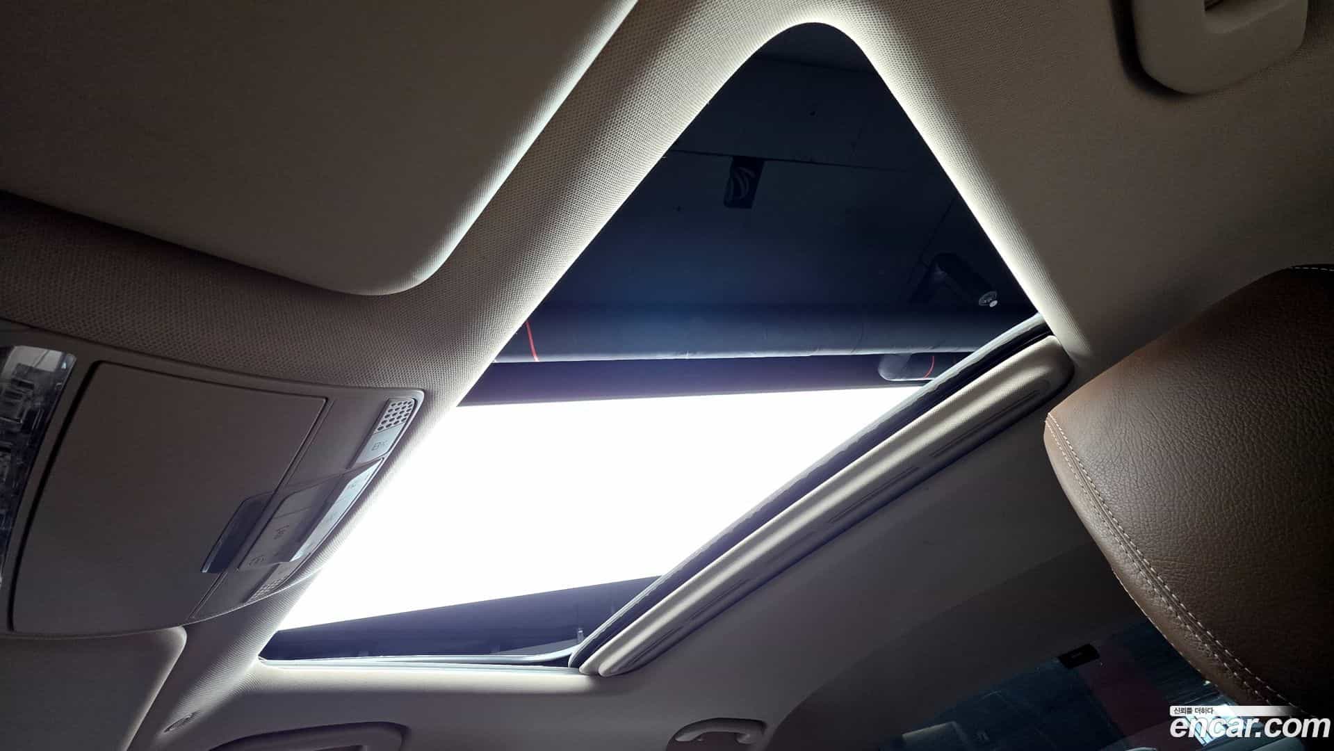 E-Class Mercedes-Benz 2019.9-OPTION-023