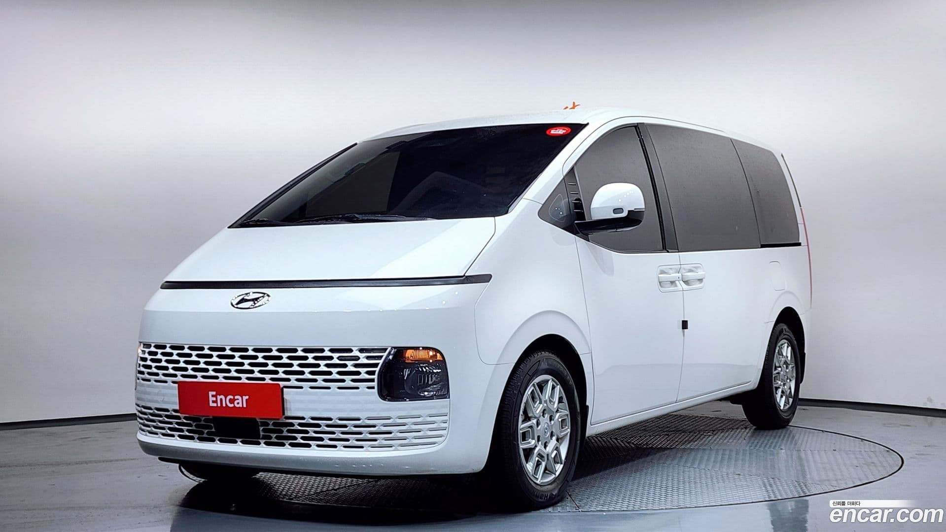 Main__Slider__Photo:Staria Hyundai 2023.4-0