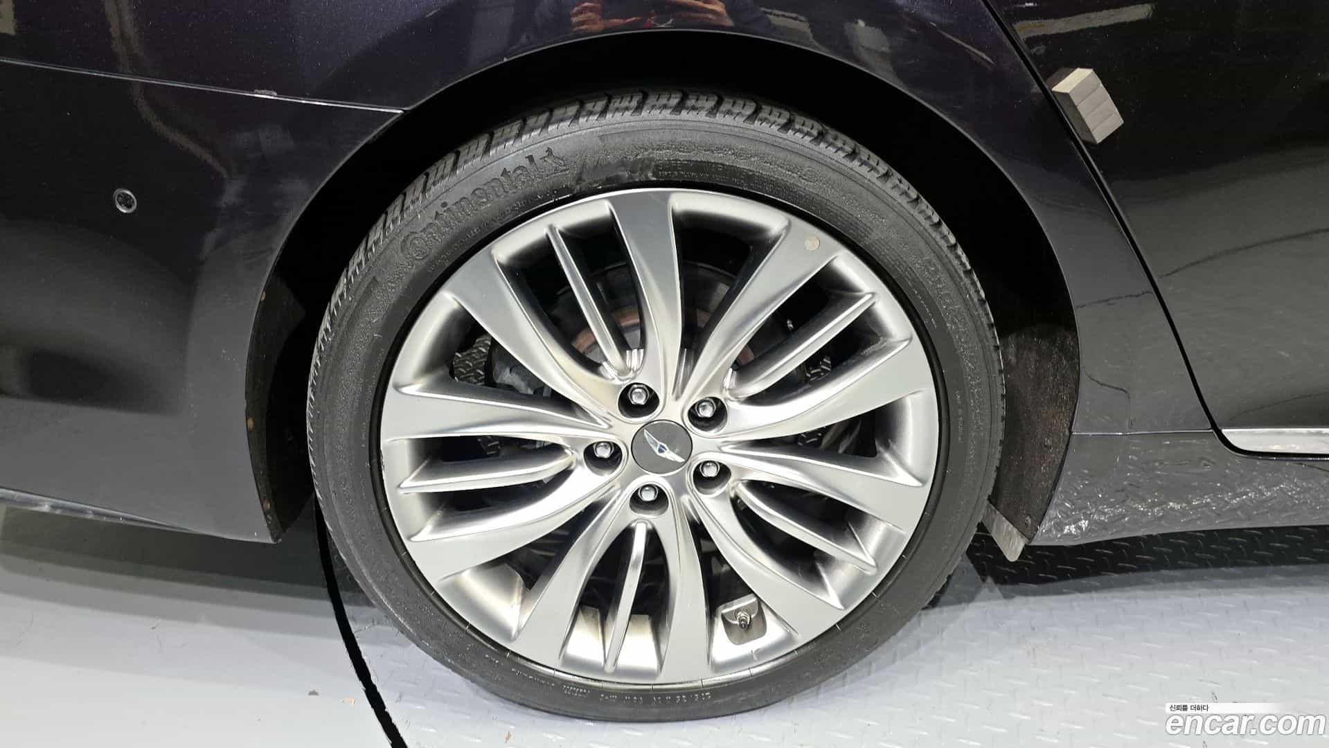 Genesis Hyundai 2015.0-OUTER-005