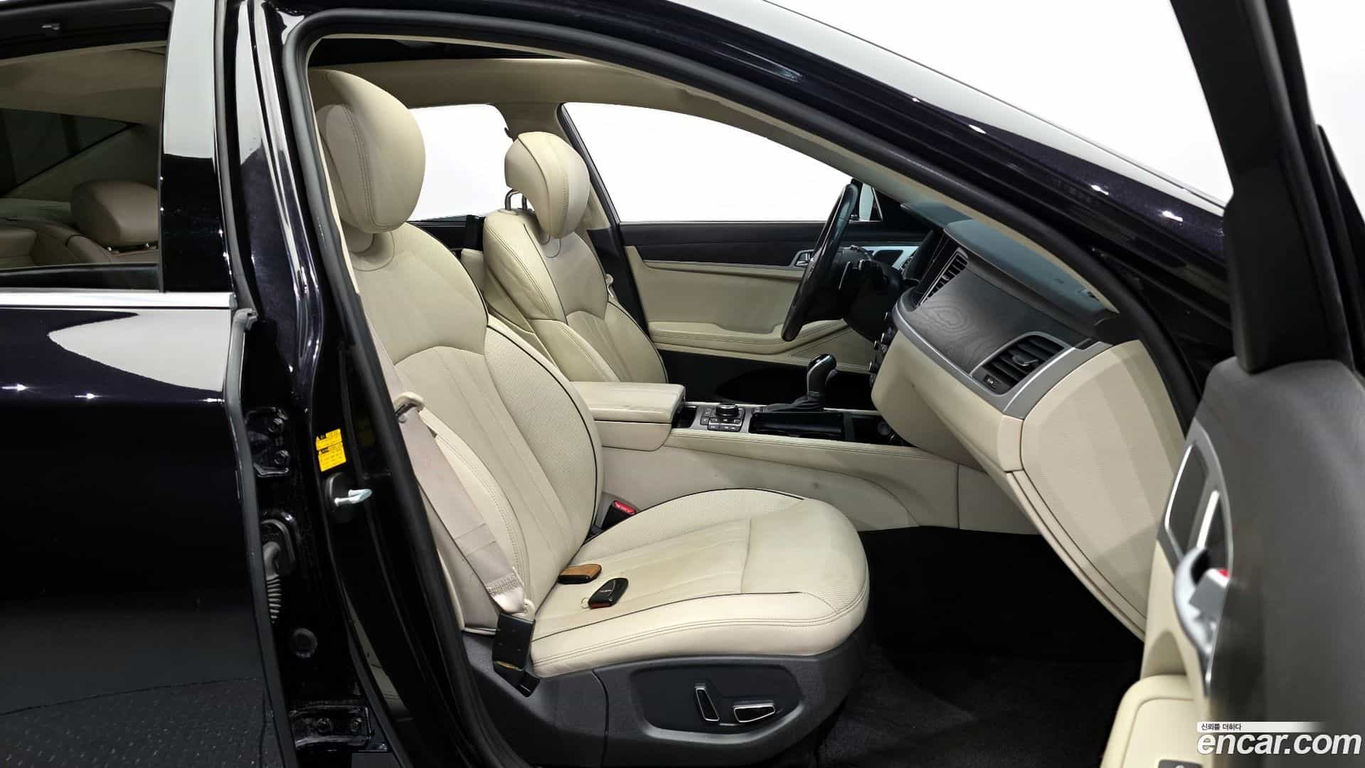 Genesis Hyundai 2015.0-OPTION-015