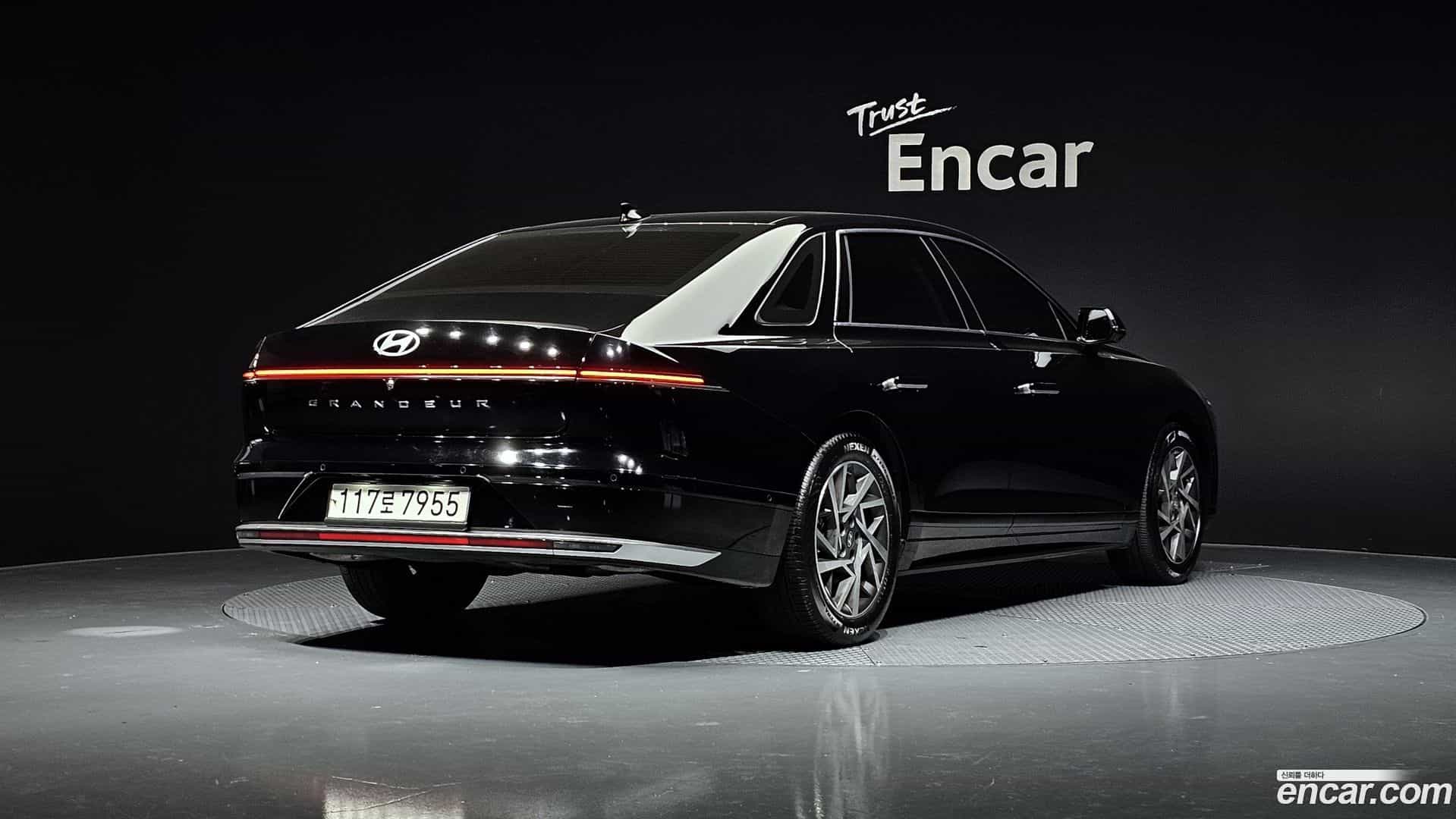 Grandeur Hyundai 2023.0-OUTER-002