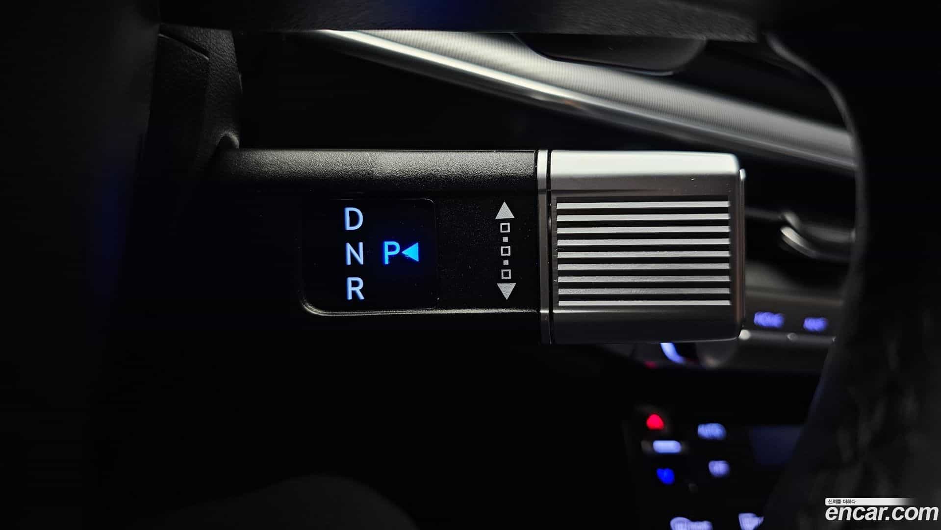 Grandeur Hyundai 2023.0-INNER-009