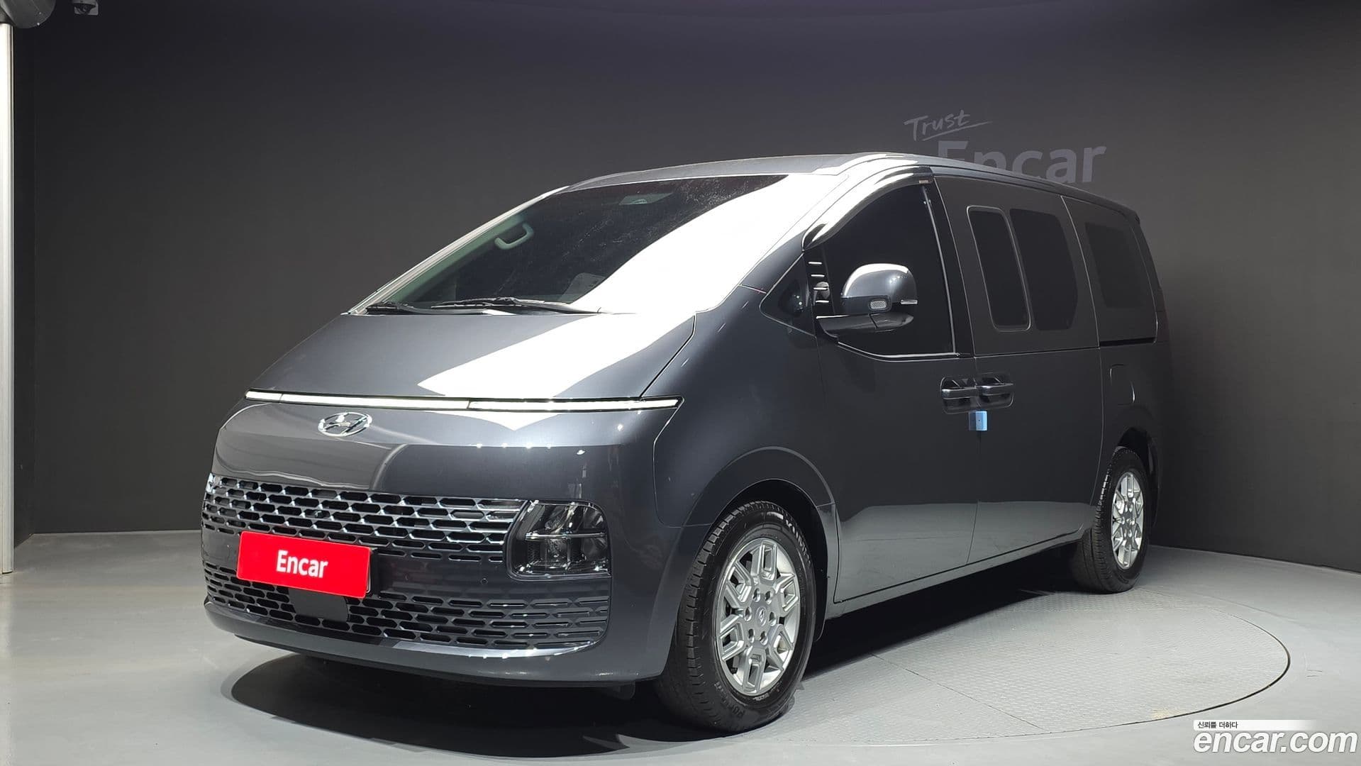 Main__Slider__Photo:Staria Hyundai 2023.6-0