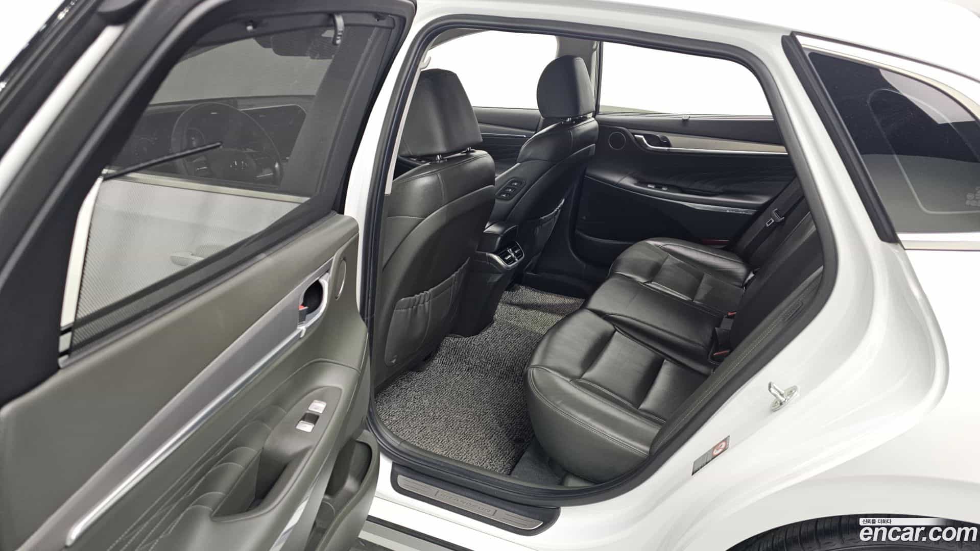 Grandeur Hyundai 2020.6-OPTION-017