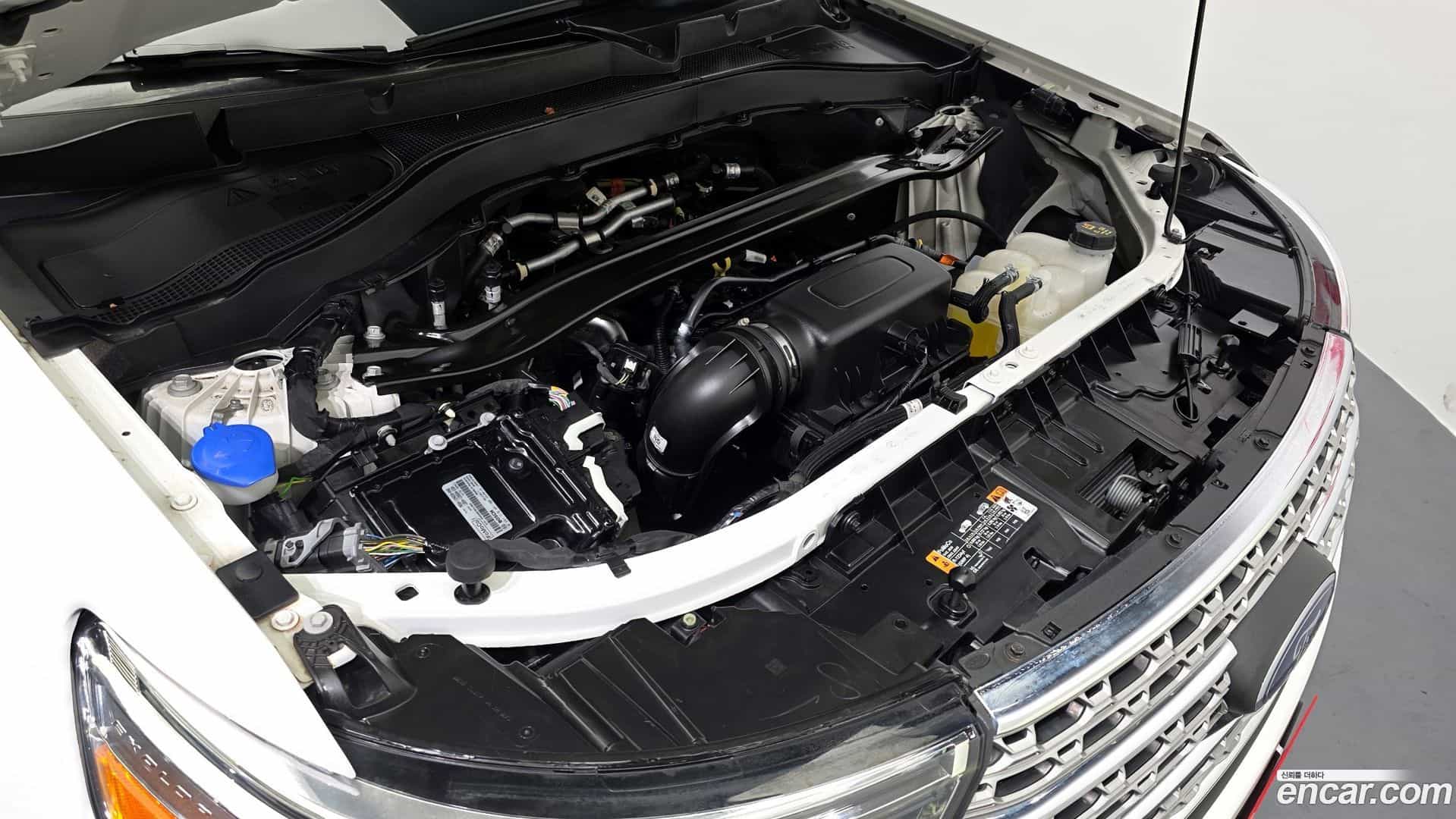 Explorer Ford 2023.10-INNER-006