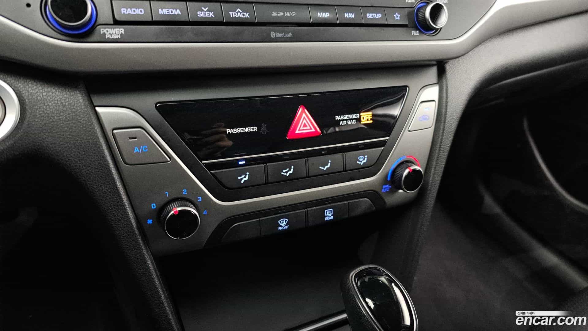 AVANTE Hyundai 2018.3-OPTION-021