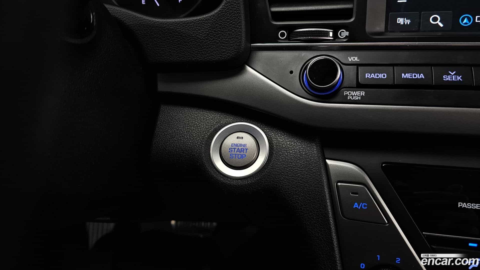 AVANTE Hyundai 2018.3-OPTION-022