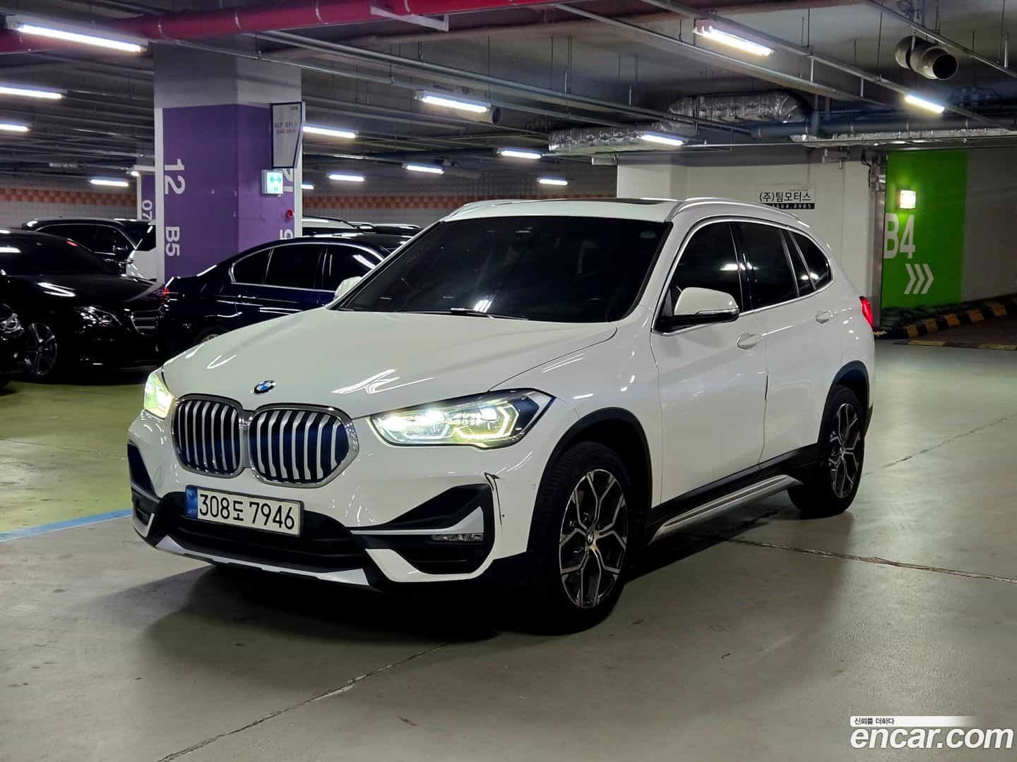 X1 BMW 2021.1-OUTER-003