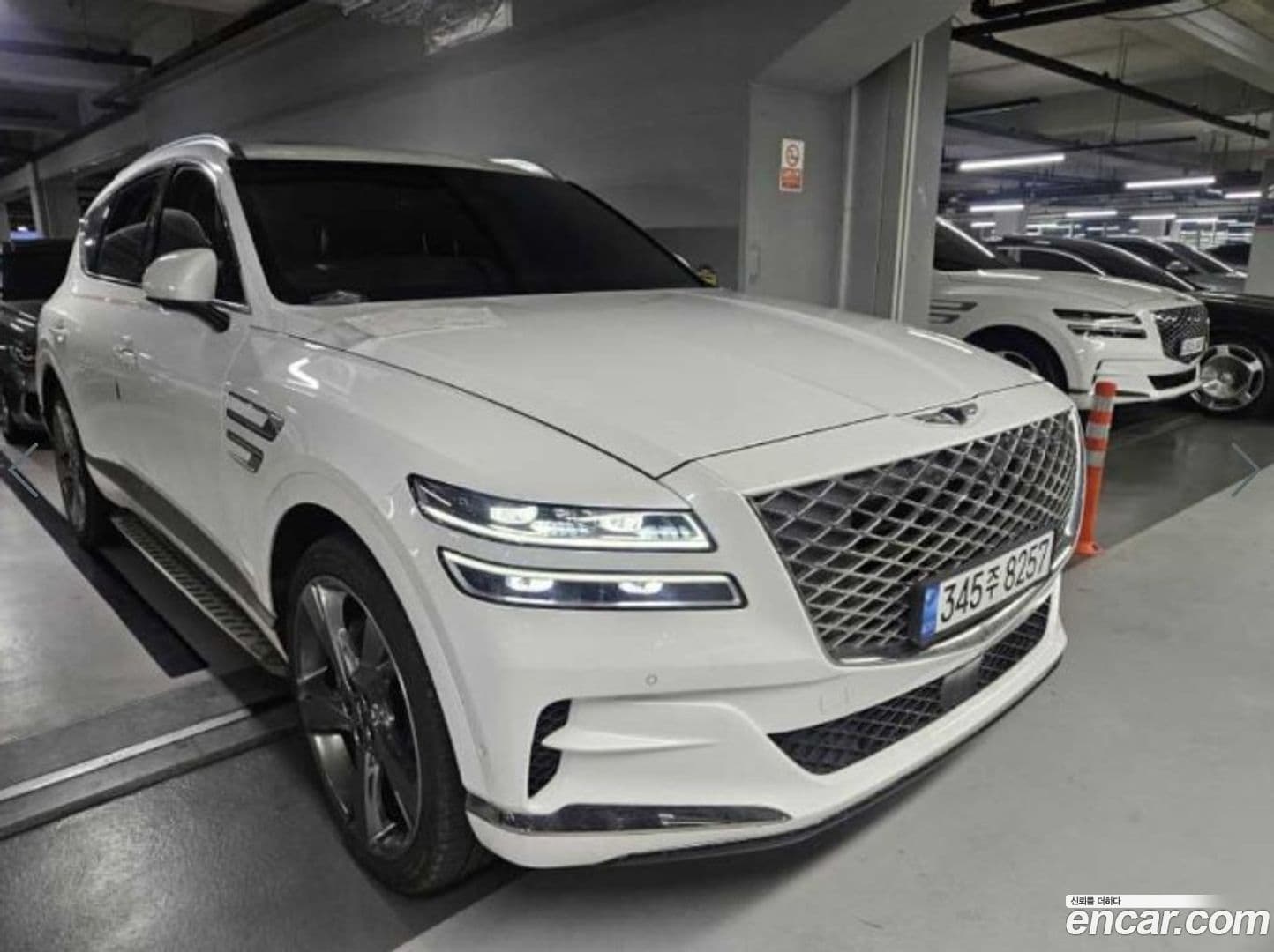 Main__Slider__Photo:GV80 Genesis 2020.6-0