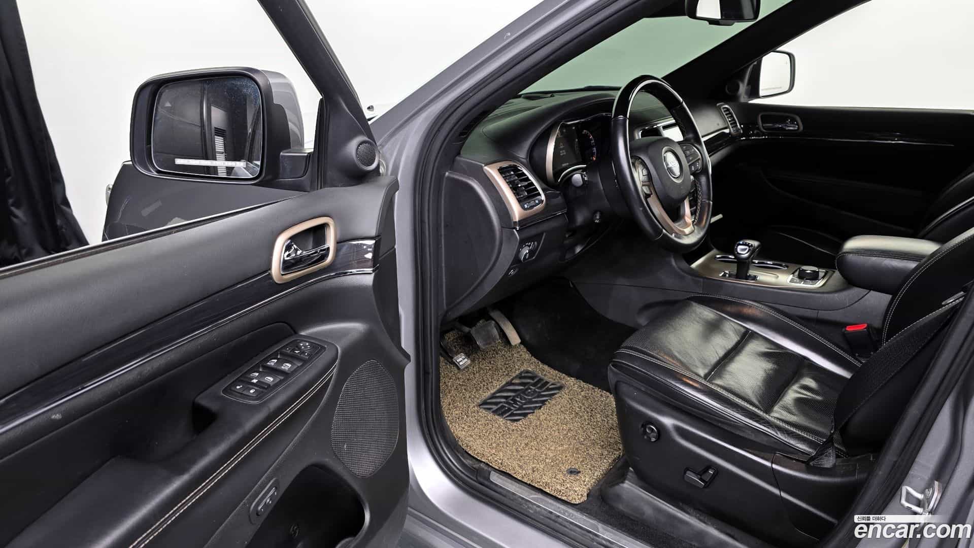 Cherokee Jeep 2015.11-INNER-010