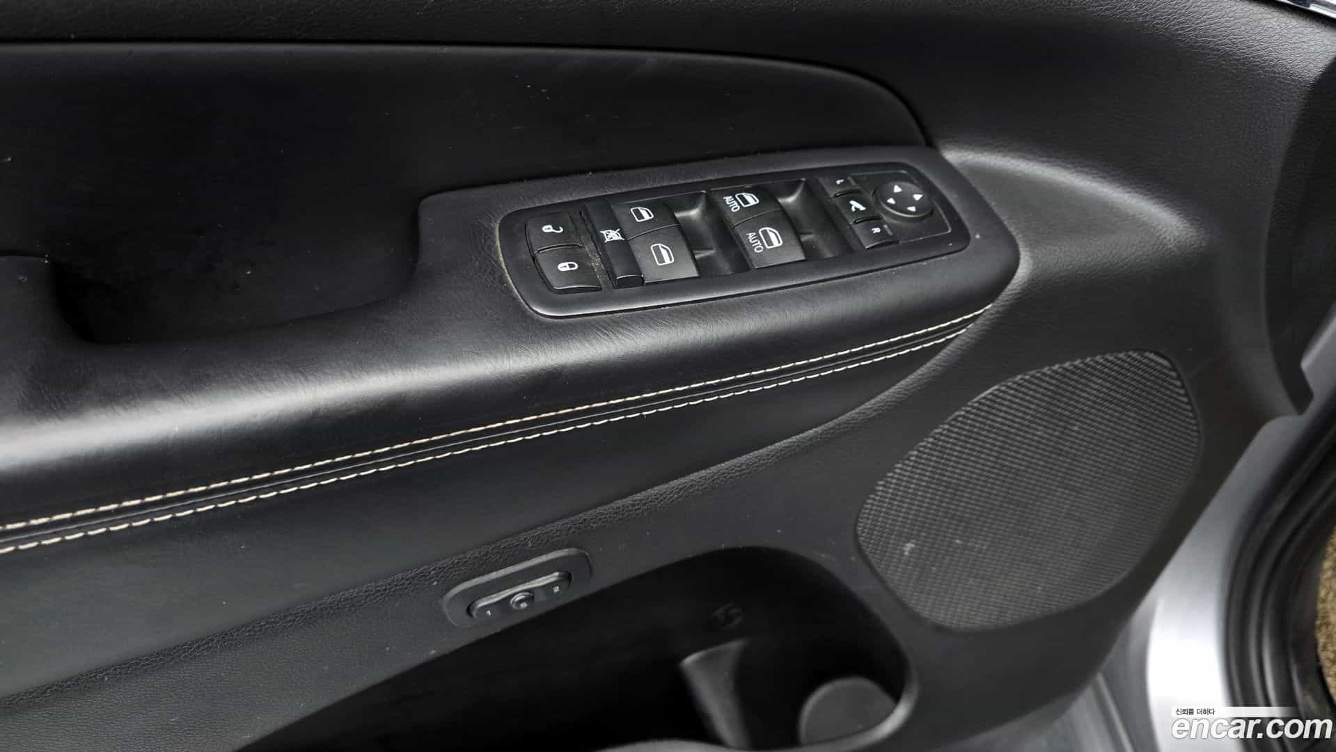 Cherokee Jeep 2015.11-OPTION-015