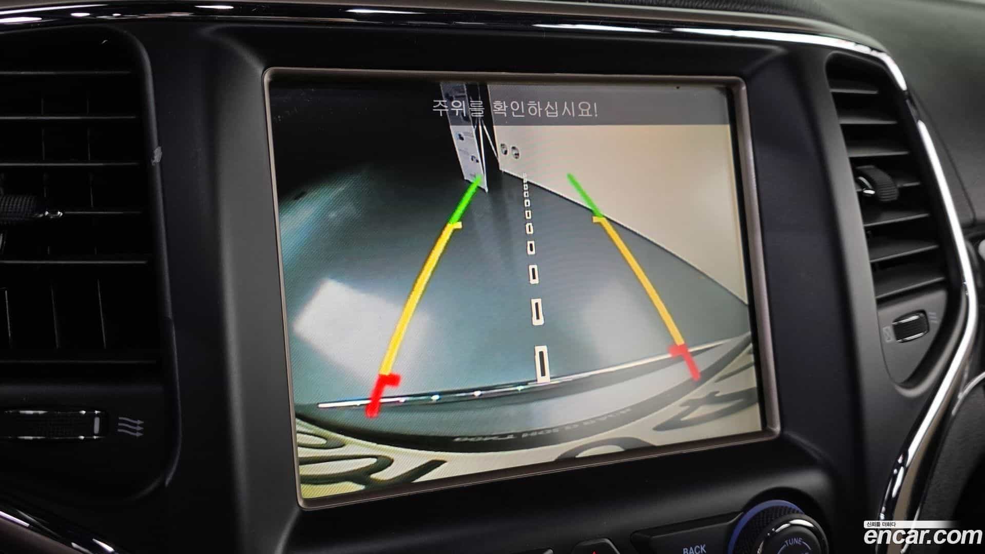 Cherokee Jeep 2015.11-OPTION-017