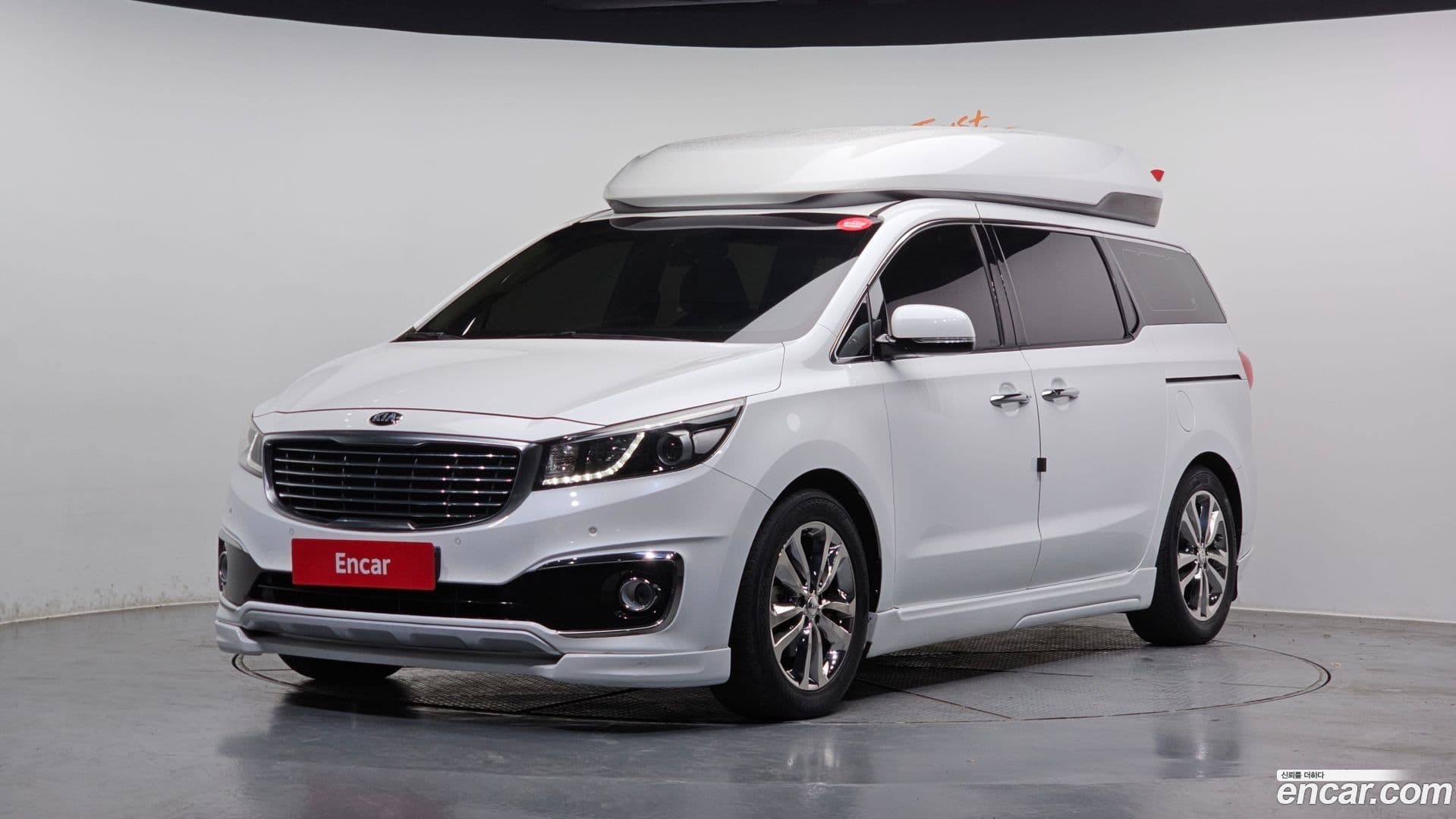 Main__Slider__Photo:Canival Kia 2016.11-0