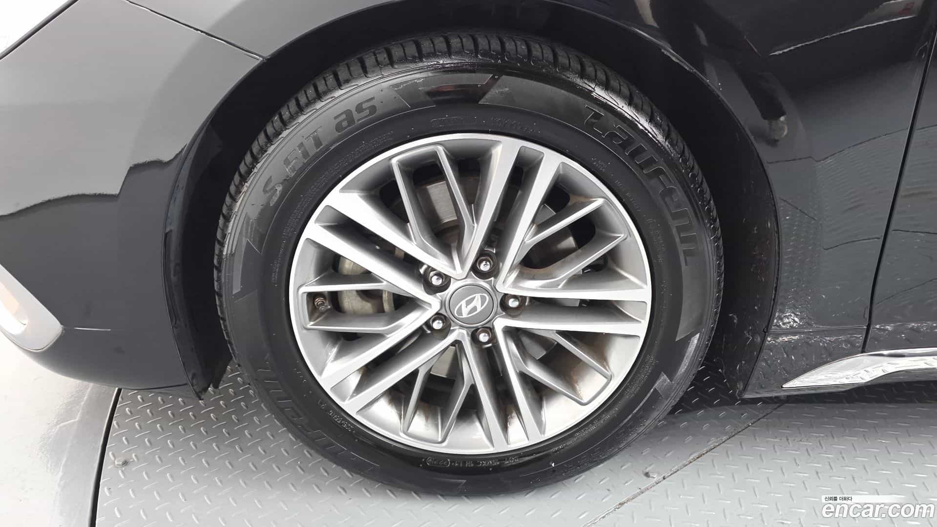 Grandeur Hyundai 2018.0-OUTER-005