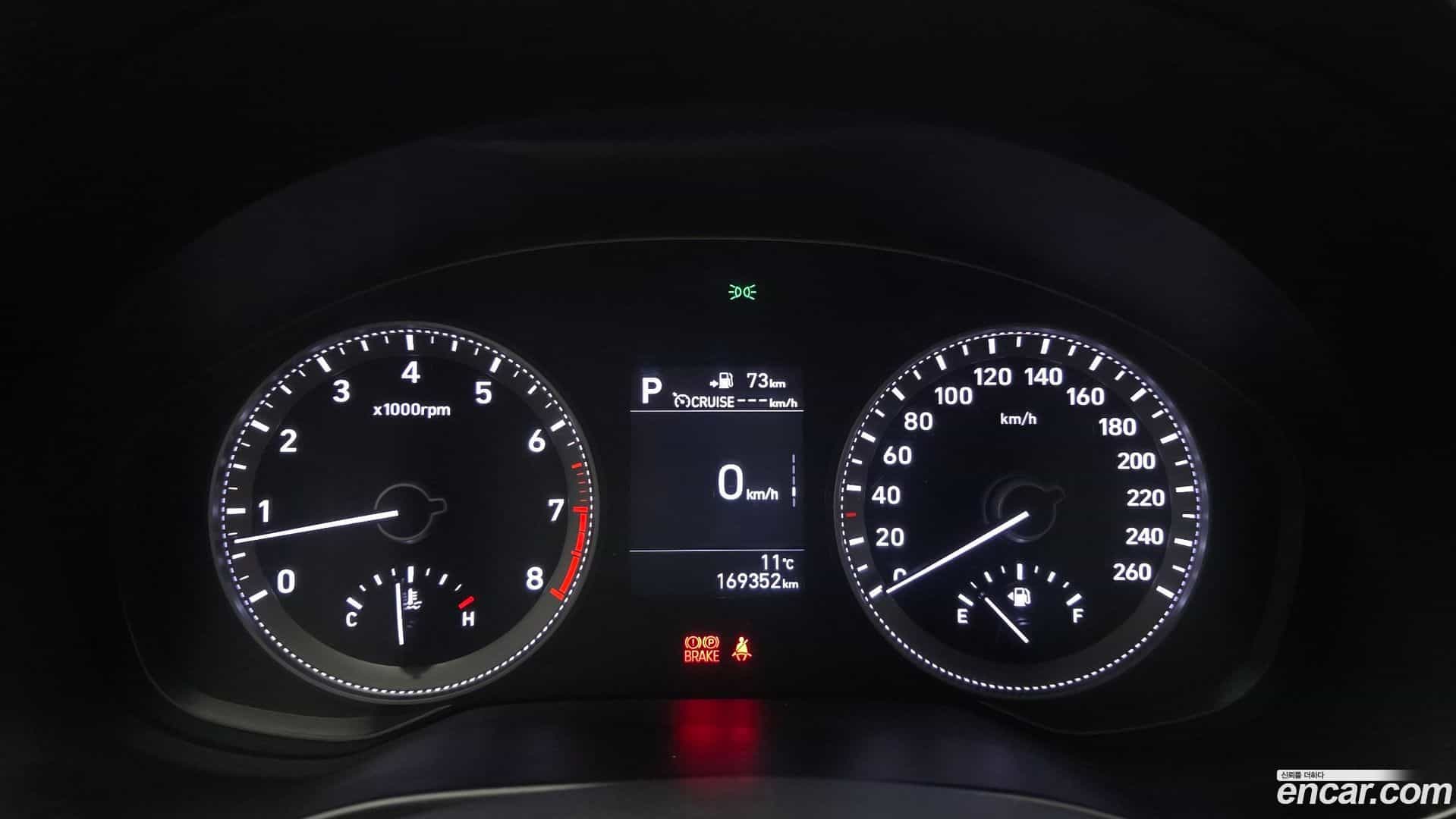 Grandeur Hyundai 2018.0-INNER-008