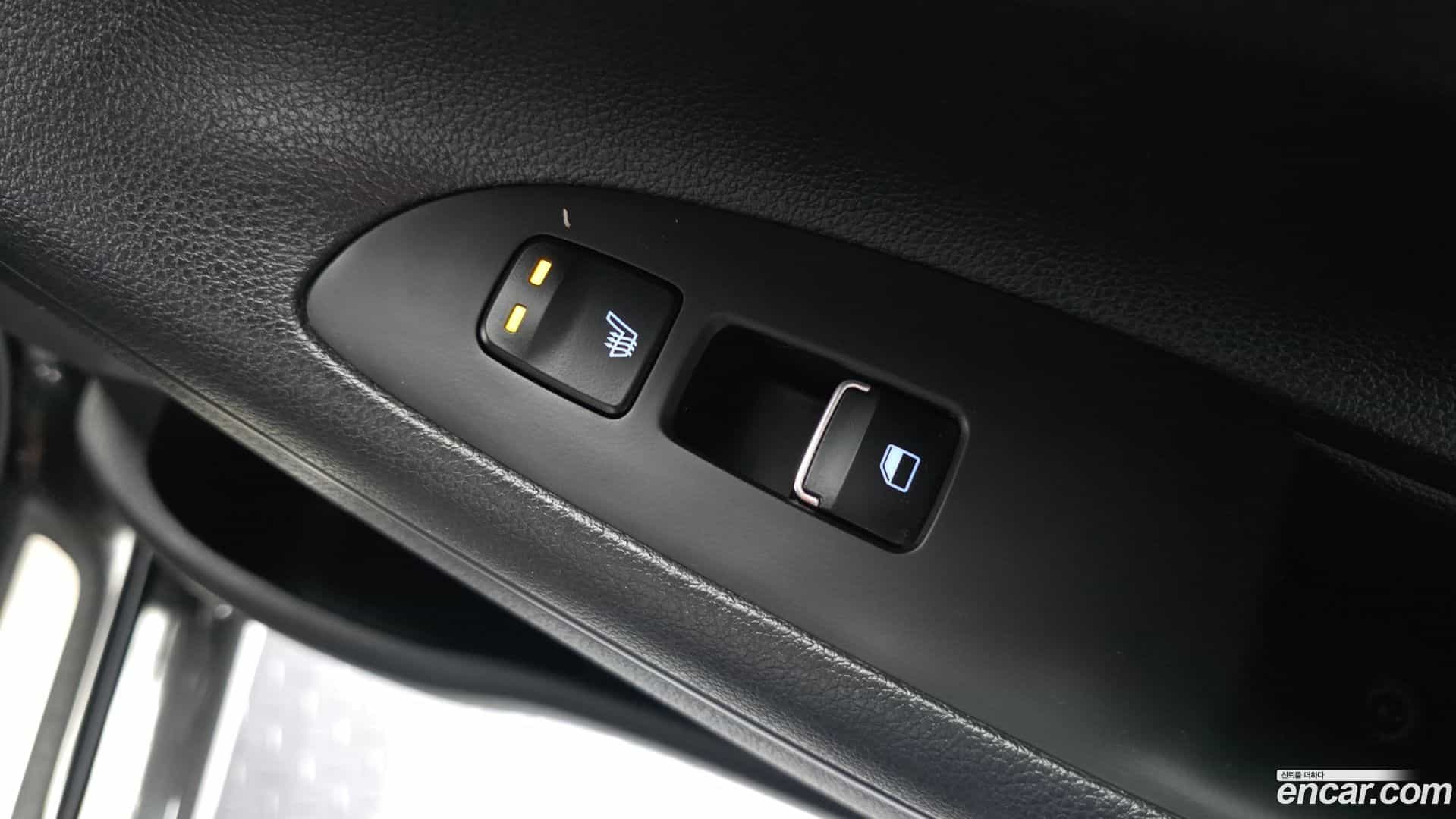 Grandeur Hyundai 2018.0-OPTION-023
