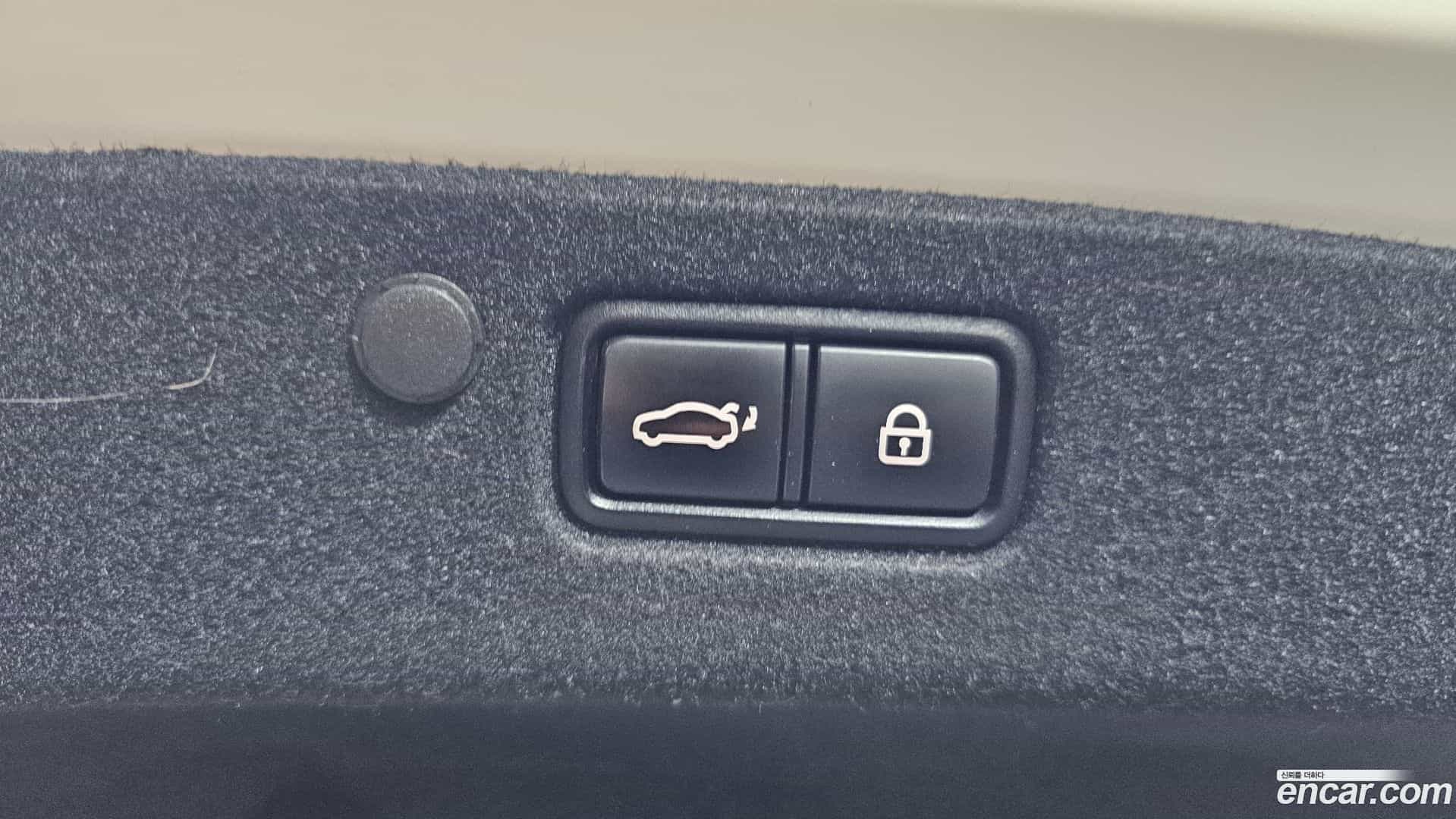 Grandeur Hyundai 2021.1-OPTION-024