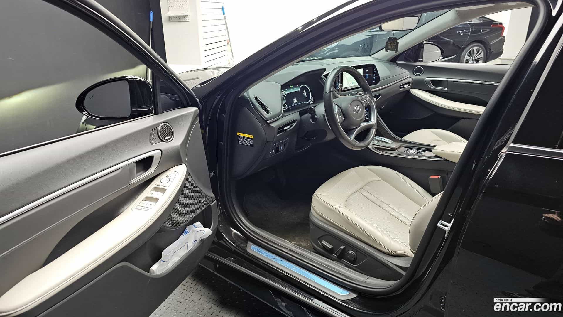 Sonata Hyundai 2019.4-INNER-010