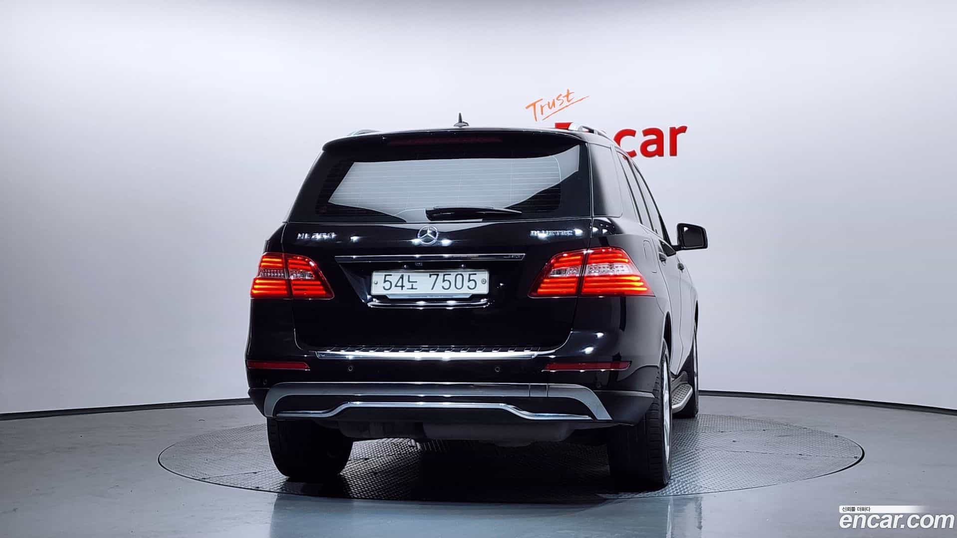M-class Mercedes-Benz 2015.6-OUTER-004