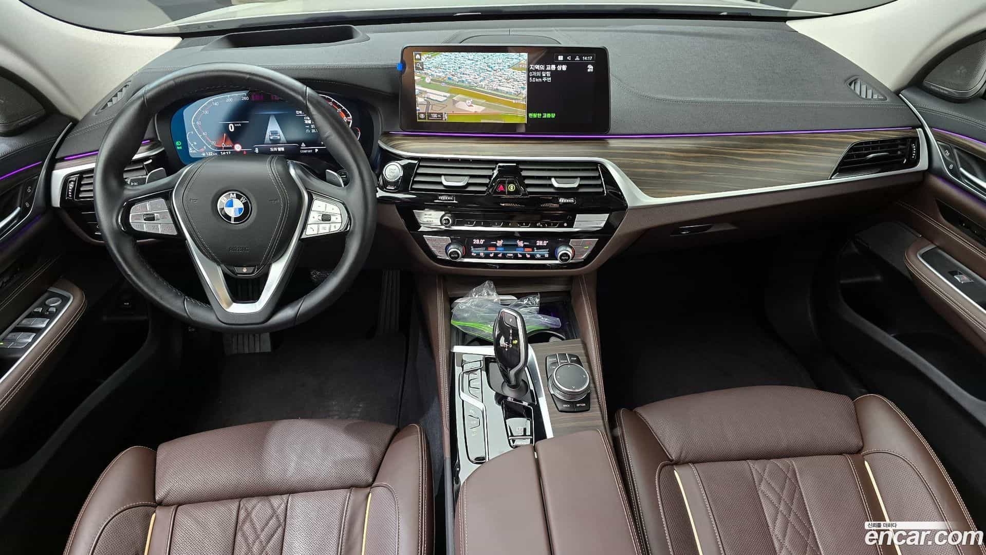 Gran Turismo BMW 2024.2-INNER-007