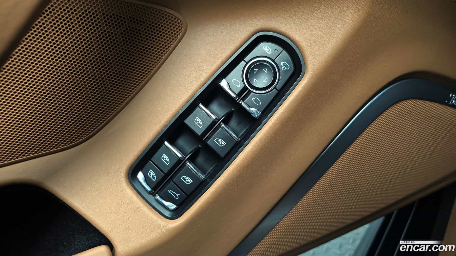 Panamera Porsche 2015.8-OPTION-024