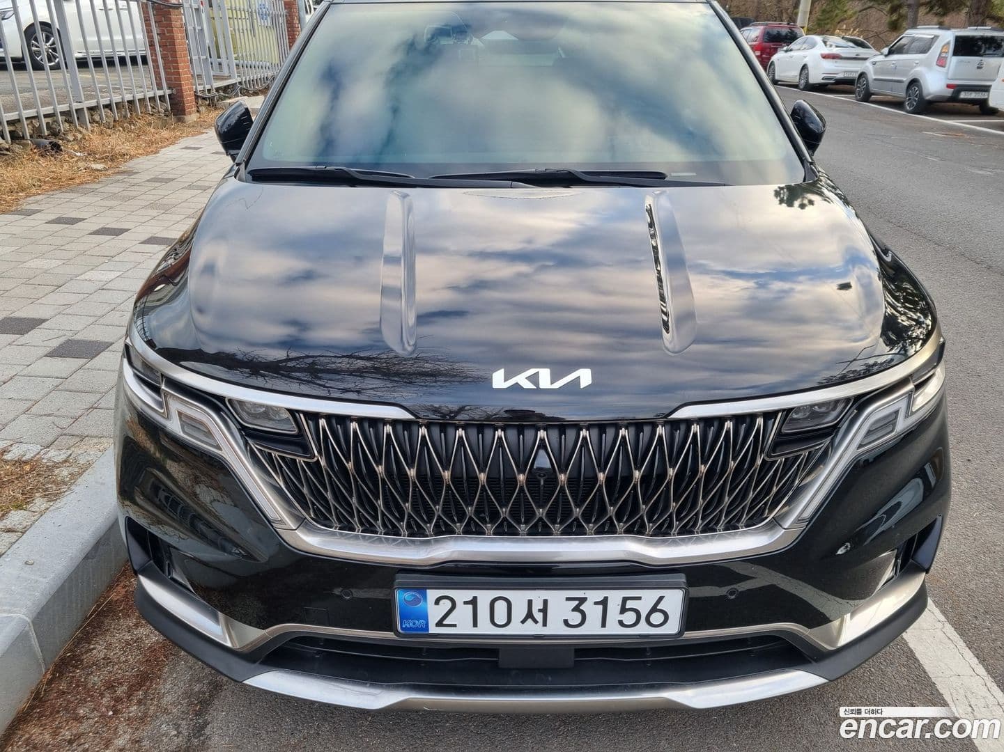 Main__Slider__Photo:Canival Kia 2022.1-0