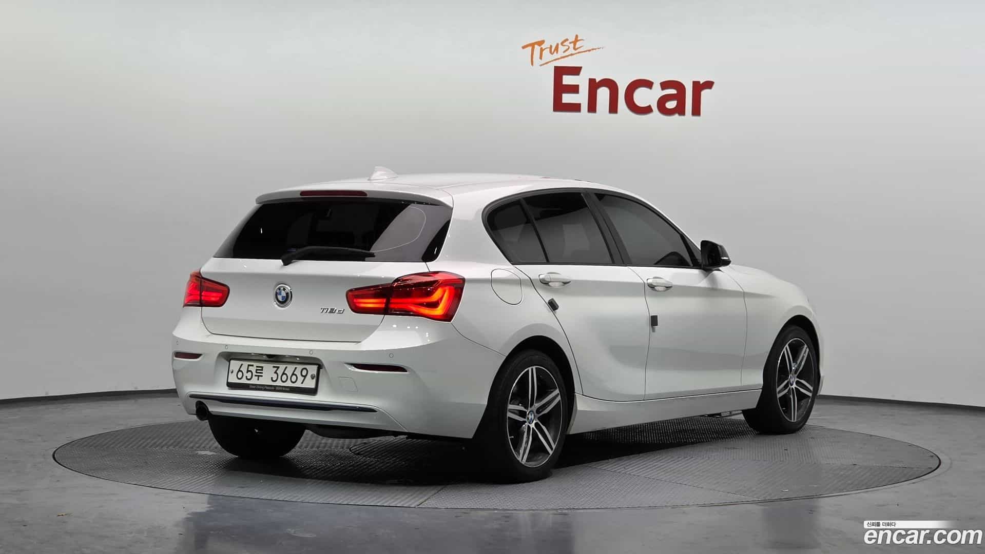 1-Series BMW 2019.5-OUTER-002