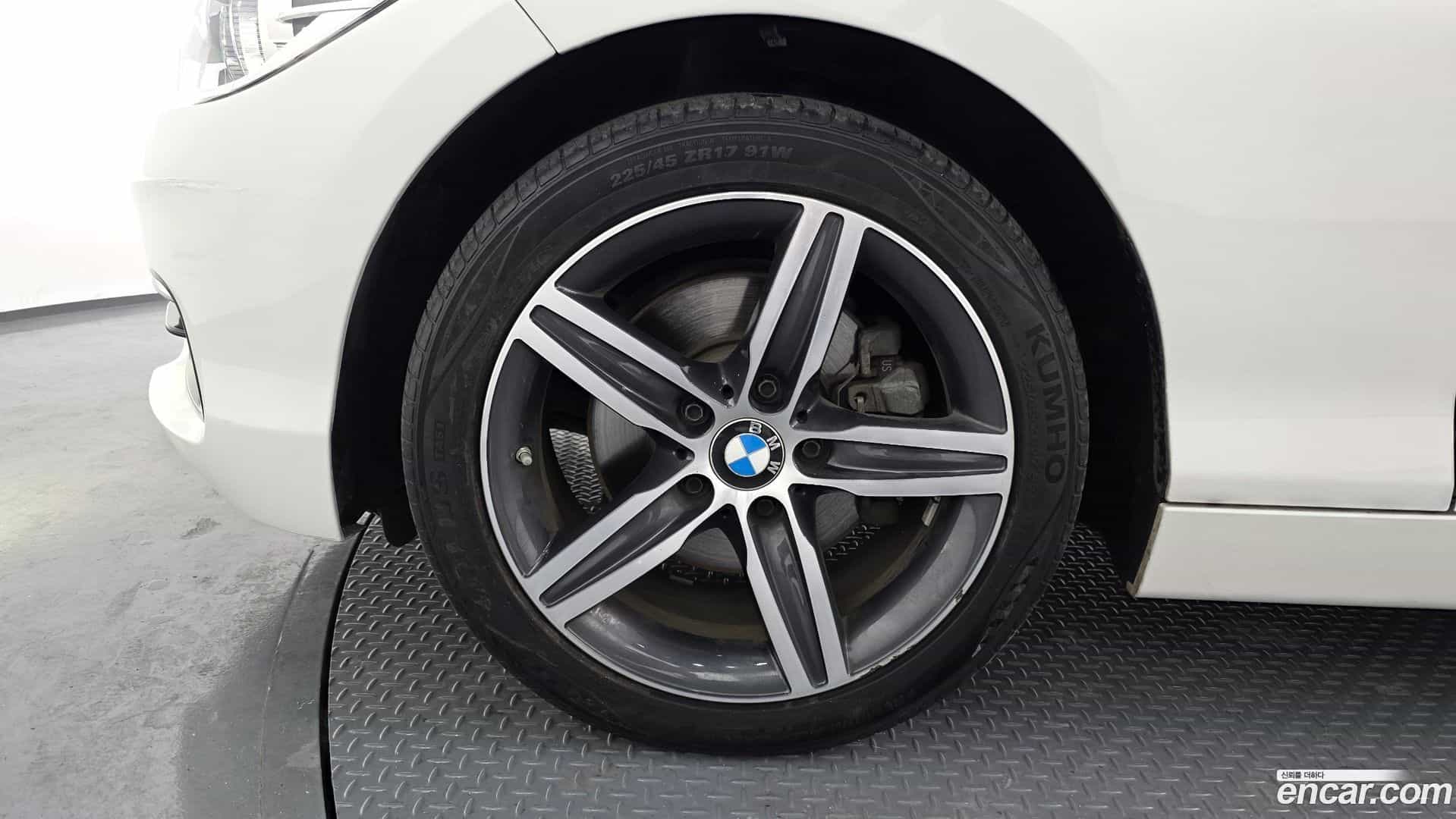 1-Series BMW 2019.5-OUTER-005