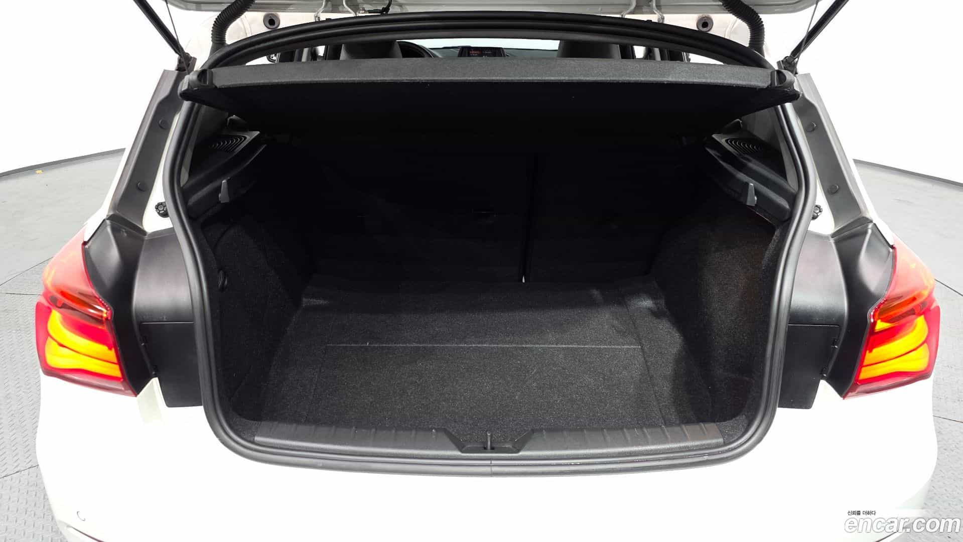 1-Series BMW 2019.5-OPTION-024