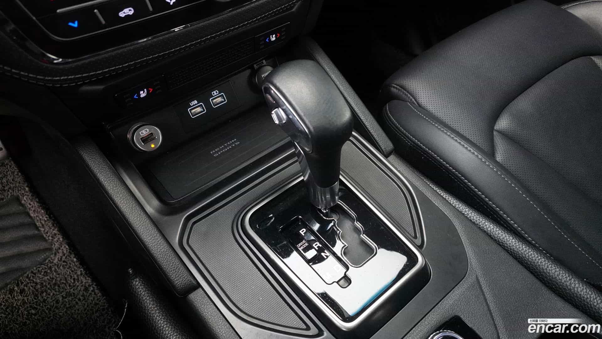 Rexton KG Mobility 2022.3-INNER-009