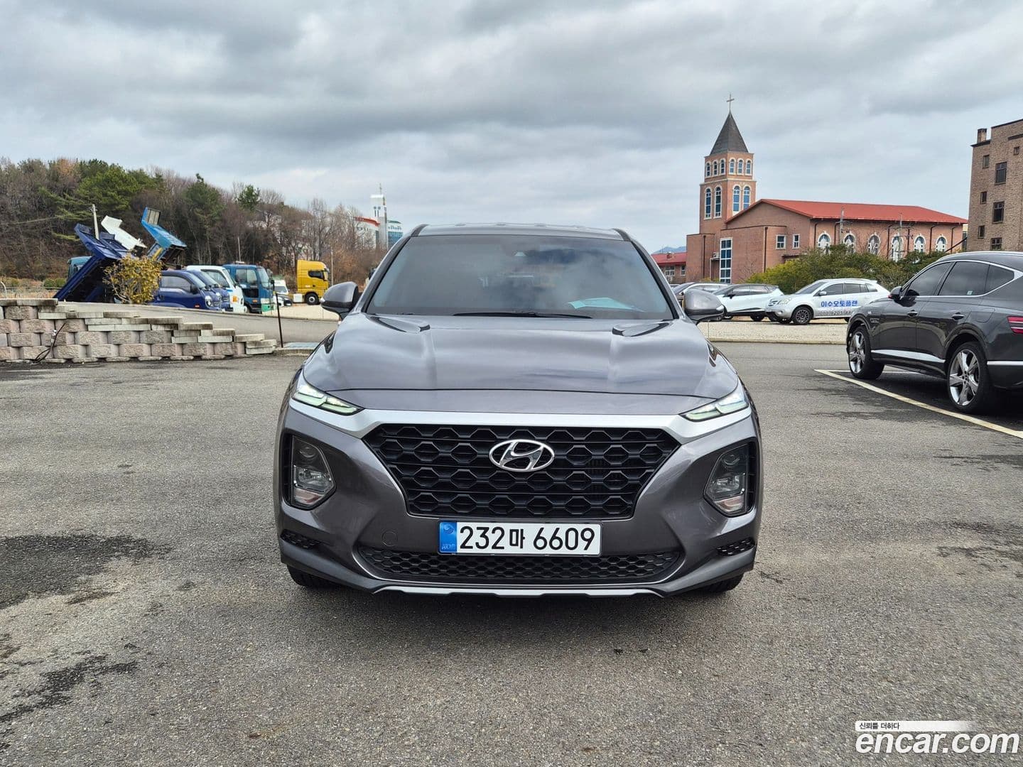 Main__Slider__Photo:Santafe Hyundai 2018.7-0
