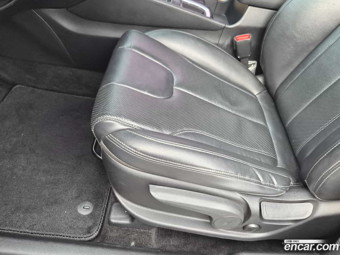 Santafe Hyundai 2018.7-OPTION-023
