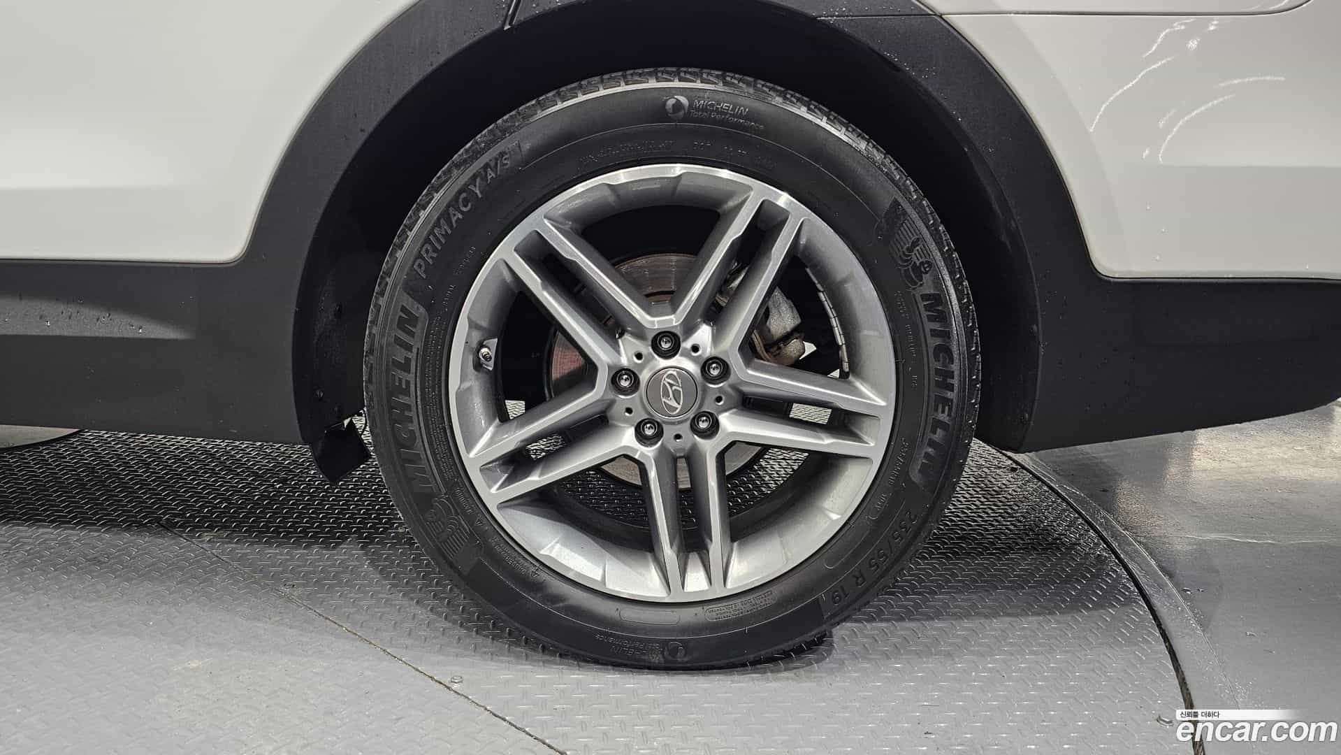 Maxcruz Hyundai 2016.6-OUTER-005