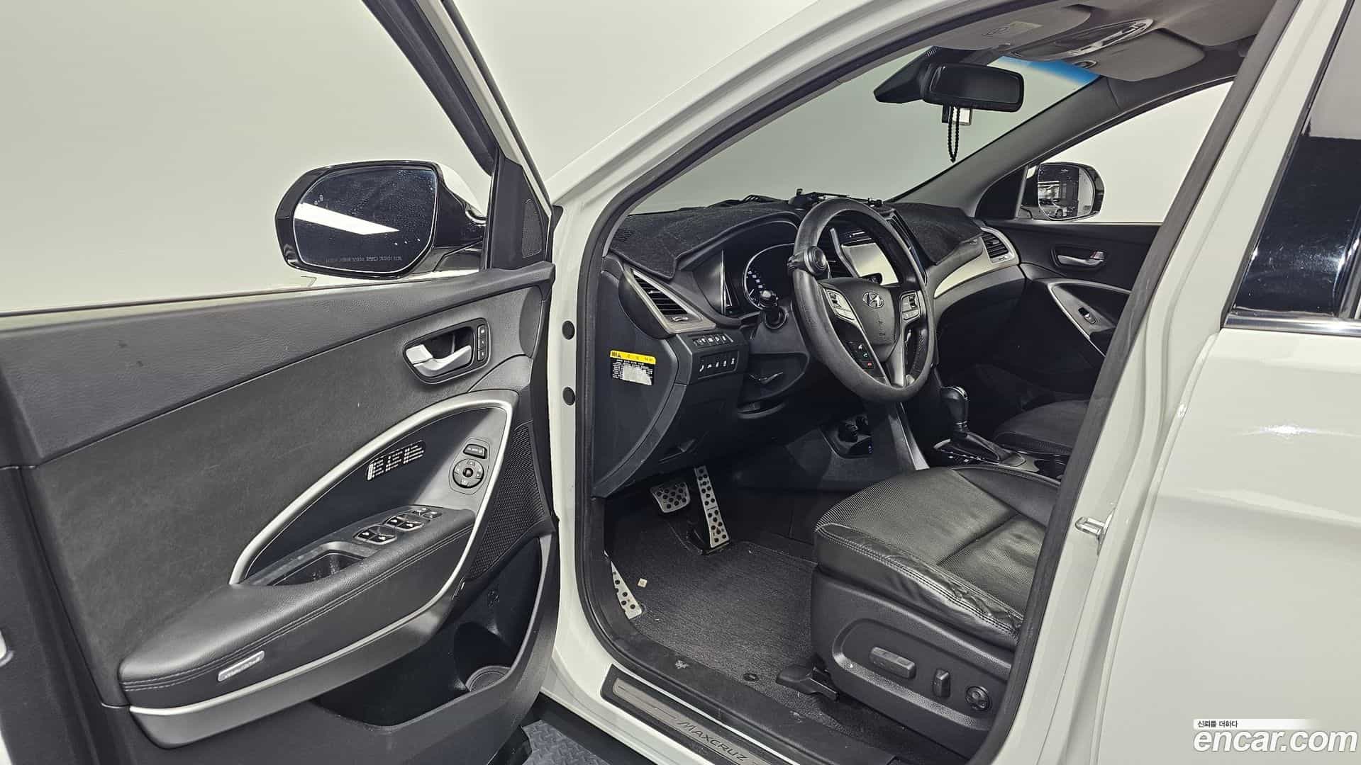 Maxcruz Hyundai 2016.6-INNER-010