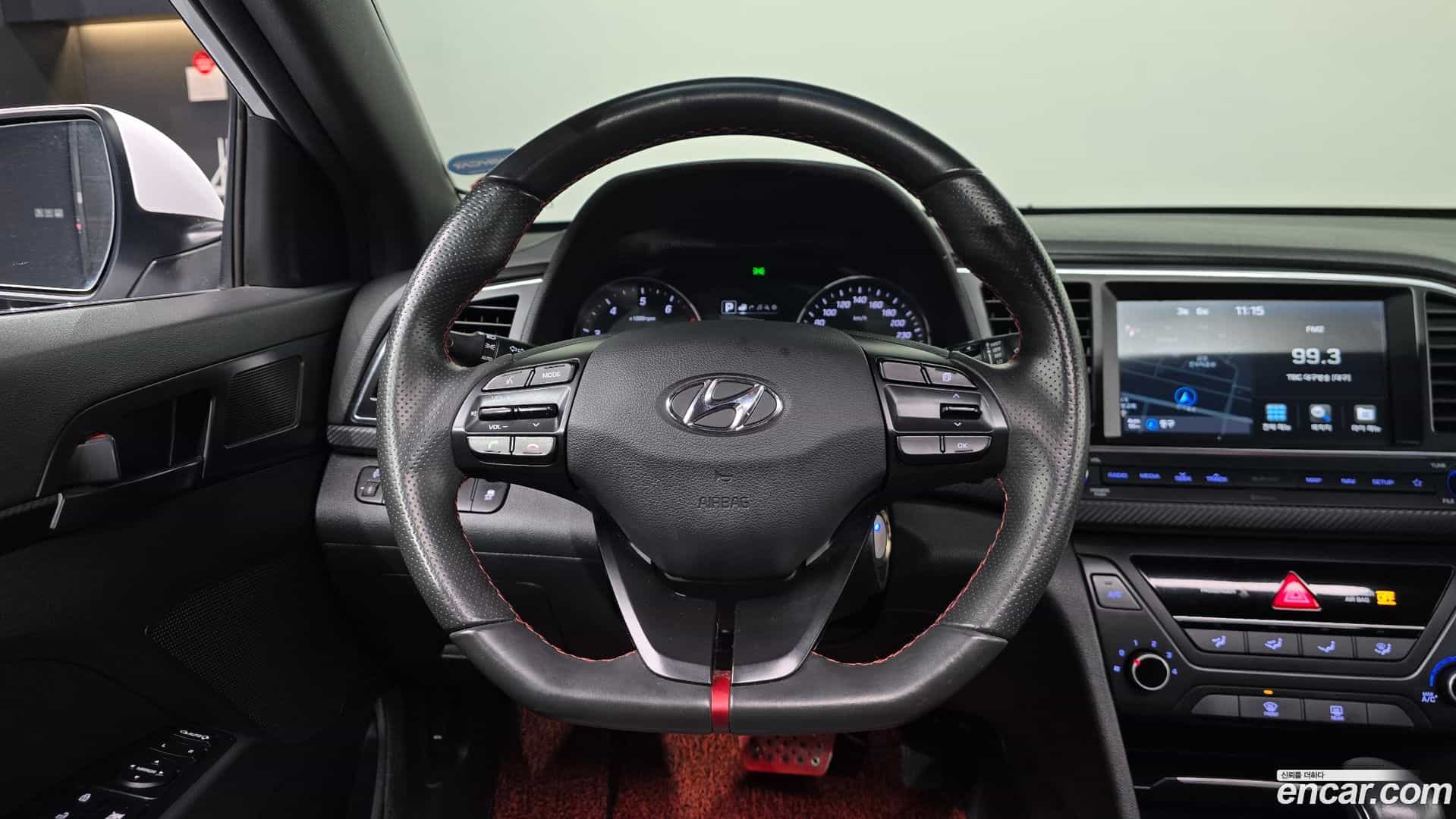 AVANTE Hyundai 2018.3-OPTION-017