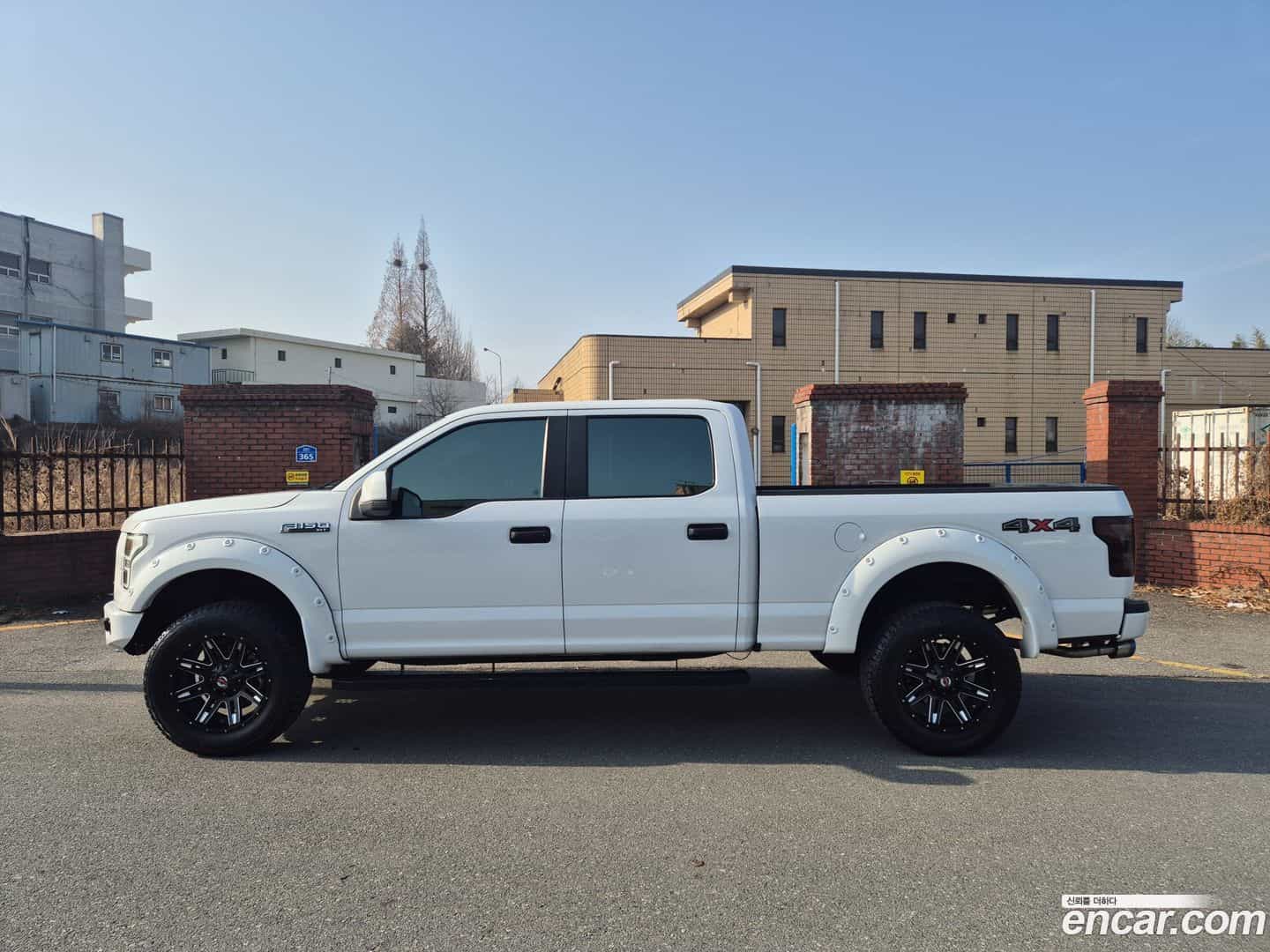 F150 Ford 2016.11-OUTER-003