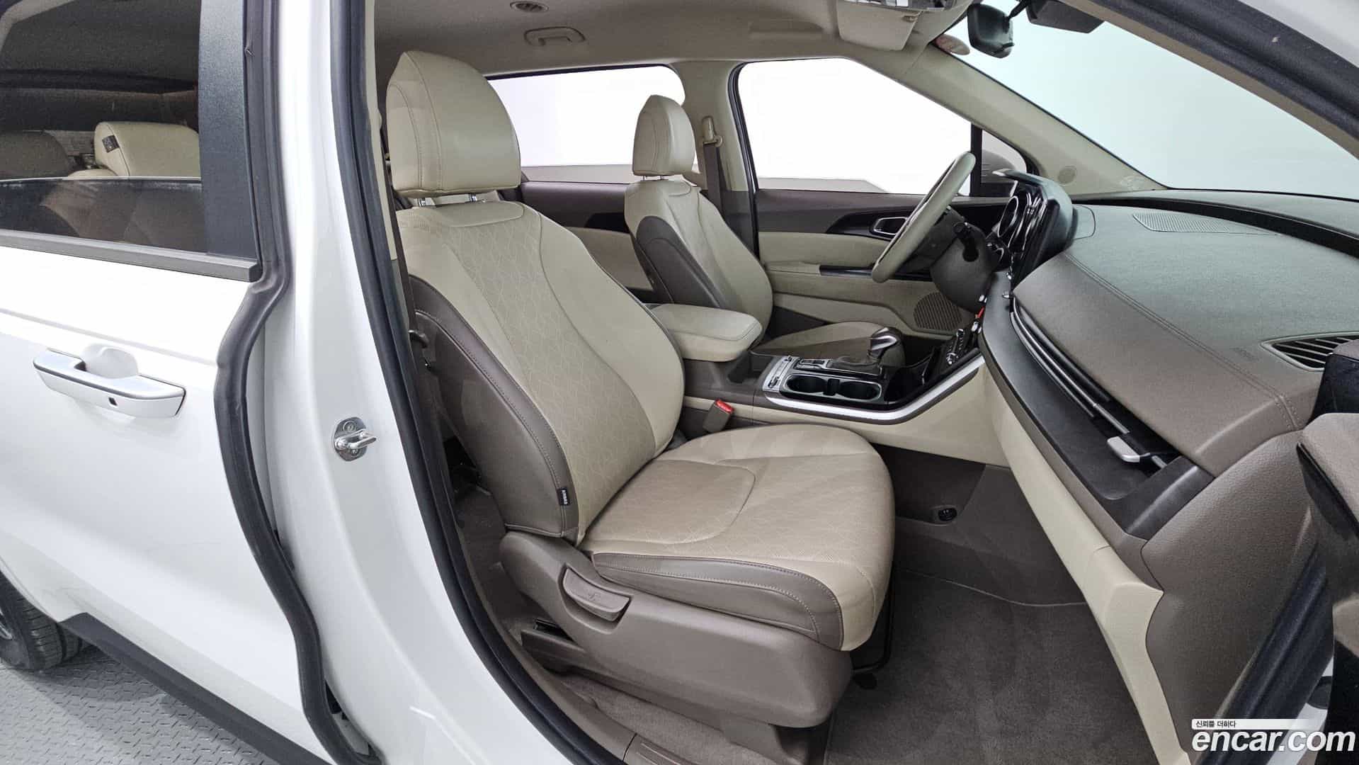 Canival Kia 2020.8-OPTION-015