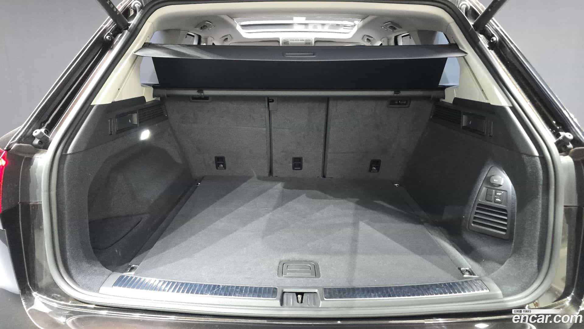 Touareg Volkswagen 2024.9-OPTION-024