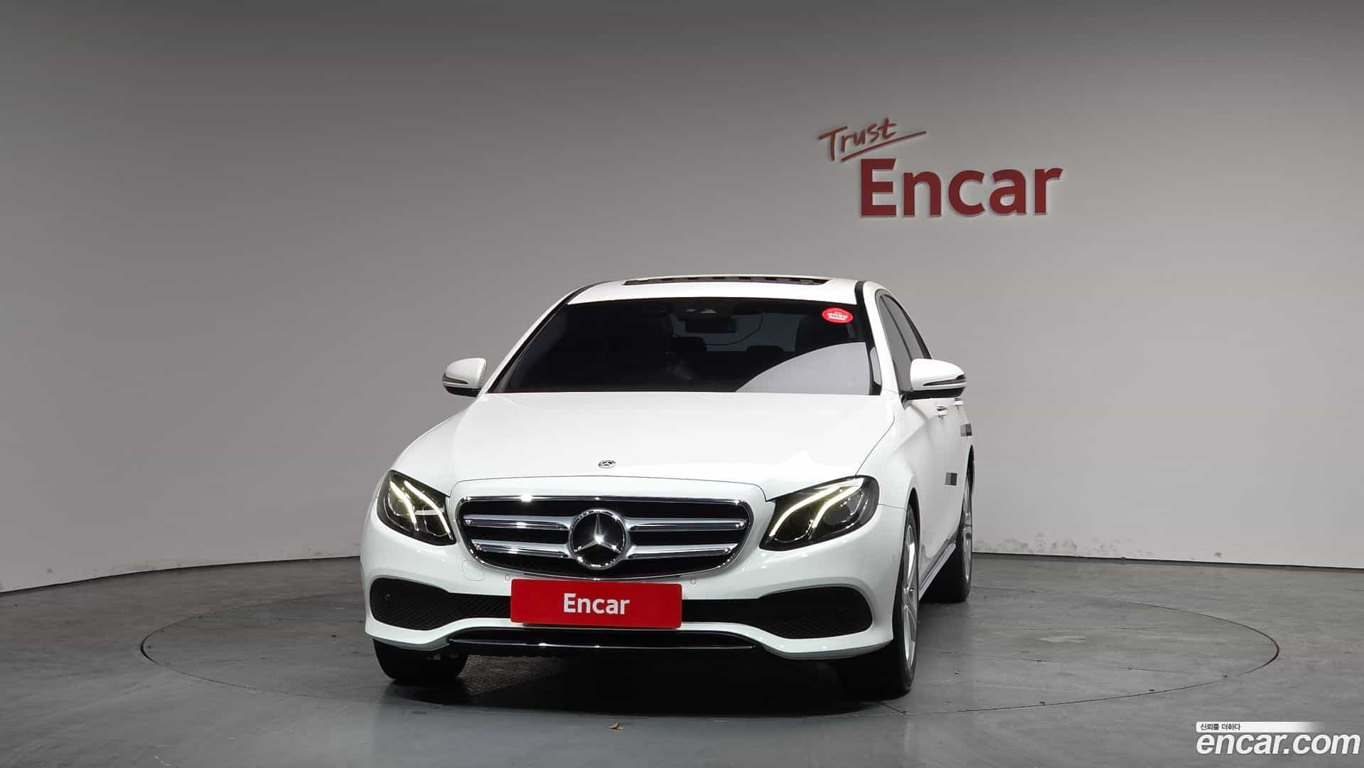 E-Class Mercedes-Benz 2017.8-OUTER-003