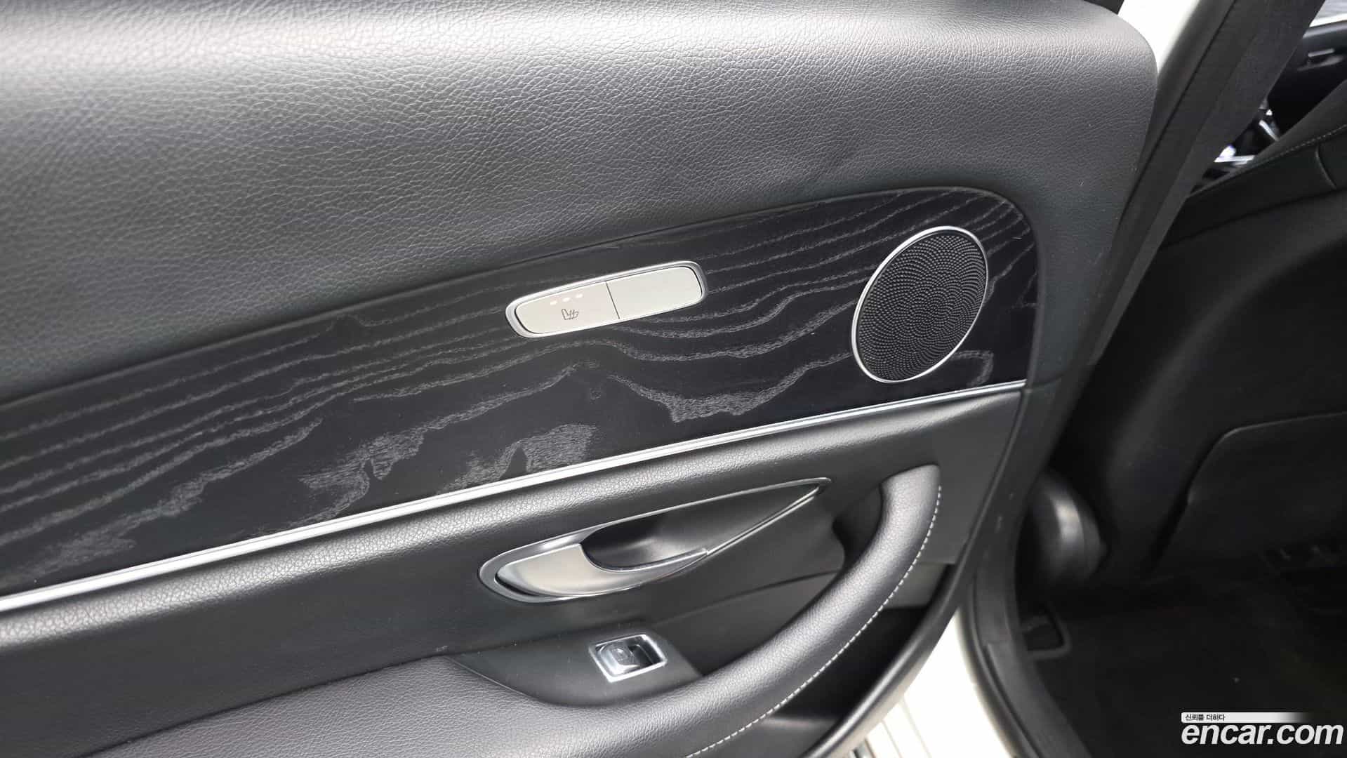 E-Class Mercedes-Benz 2017.8-OPTION-022