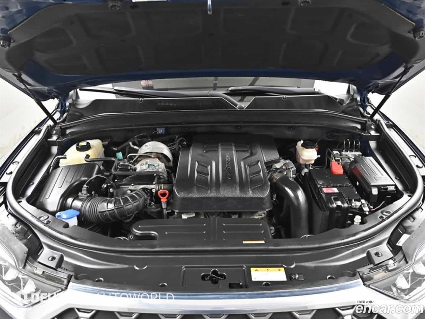 Rexton KG Mobility 2022.2-INNER-006