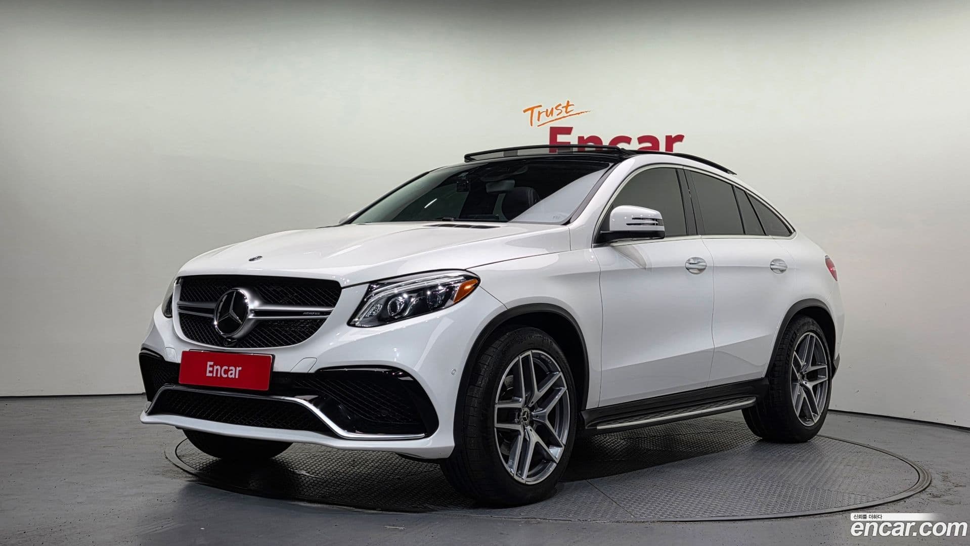 Main__Slider__Photo:GLE-Class Mercedes-Benz 2018.2-0