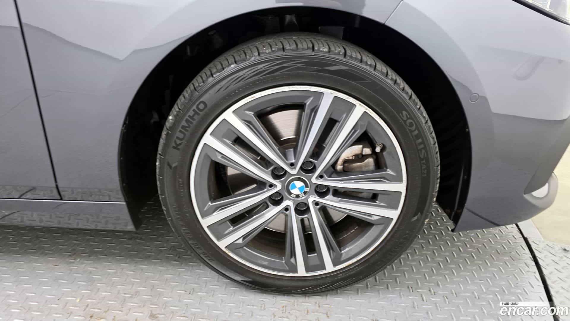 2-Series BMW 2021.5-OUTER-005