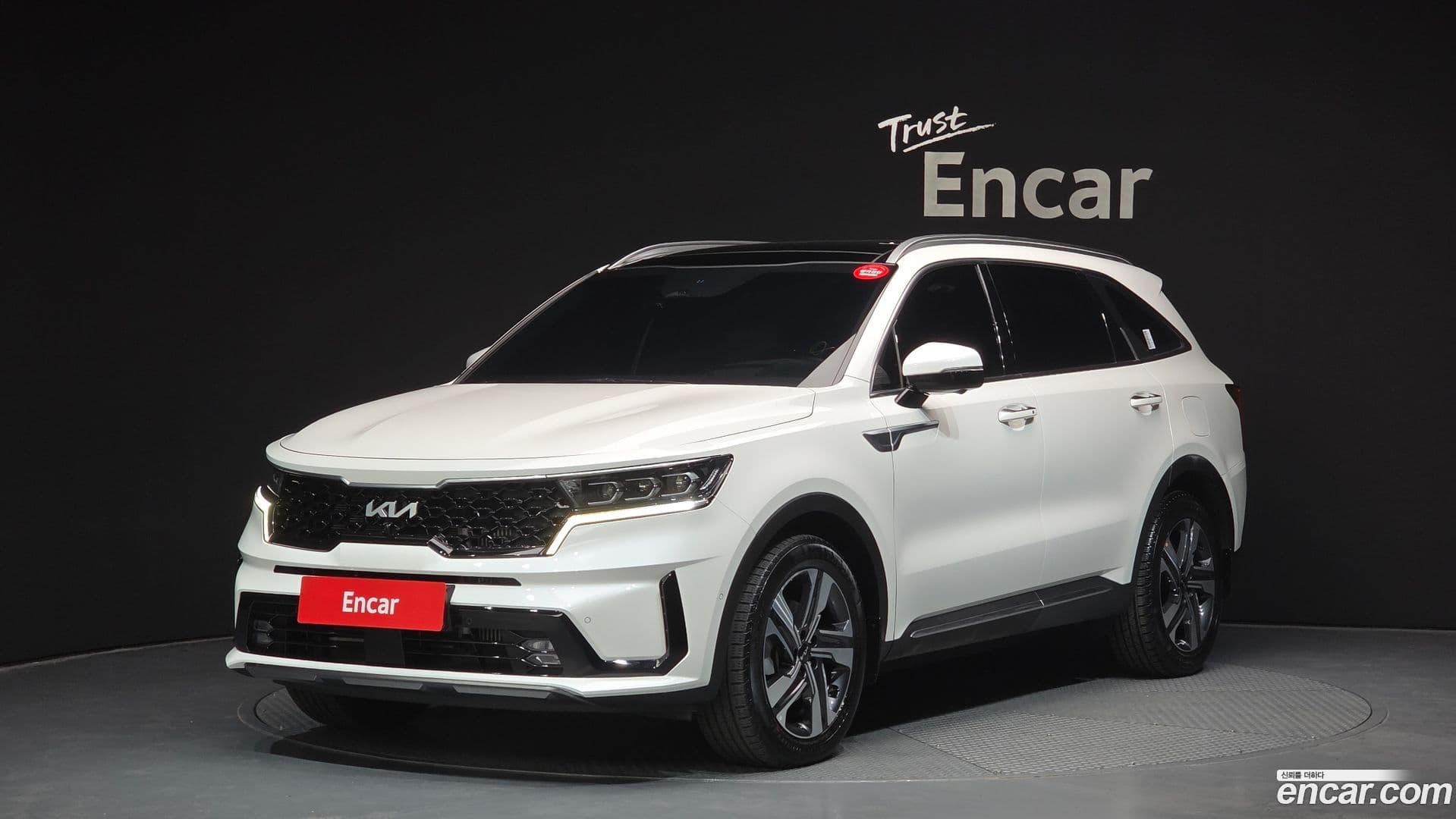 Main__Slider__Photo:Sorento Kia 2022.1-0