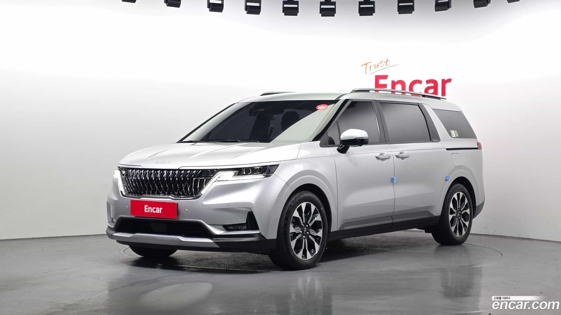 Canival Kia 2022.10-OUTER-001